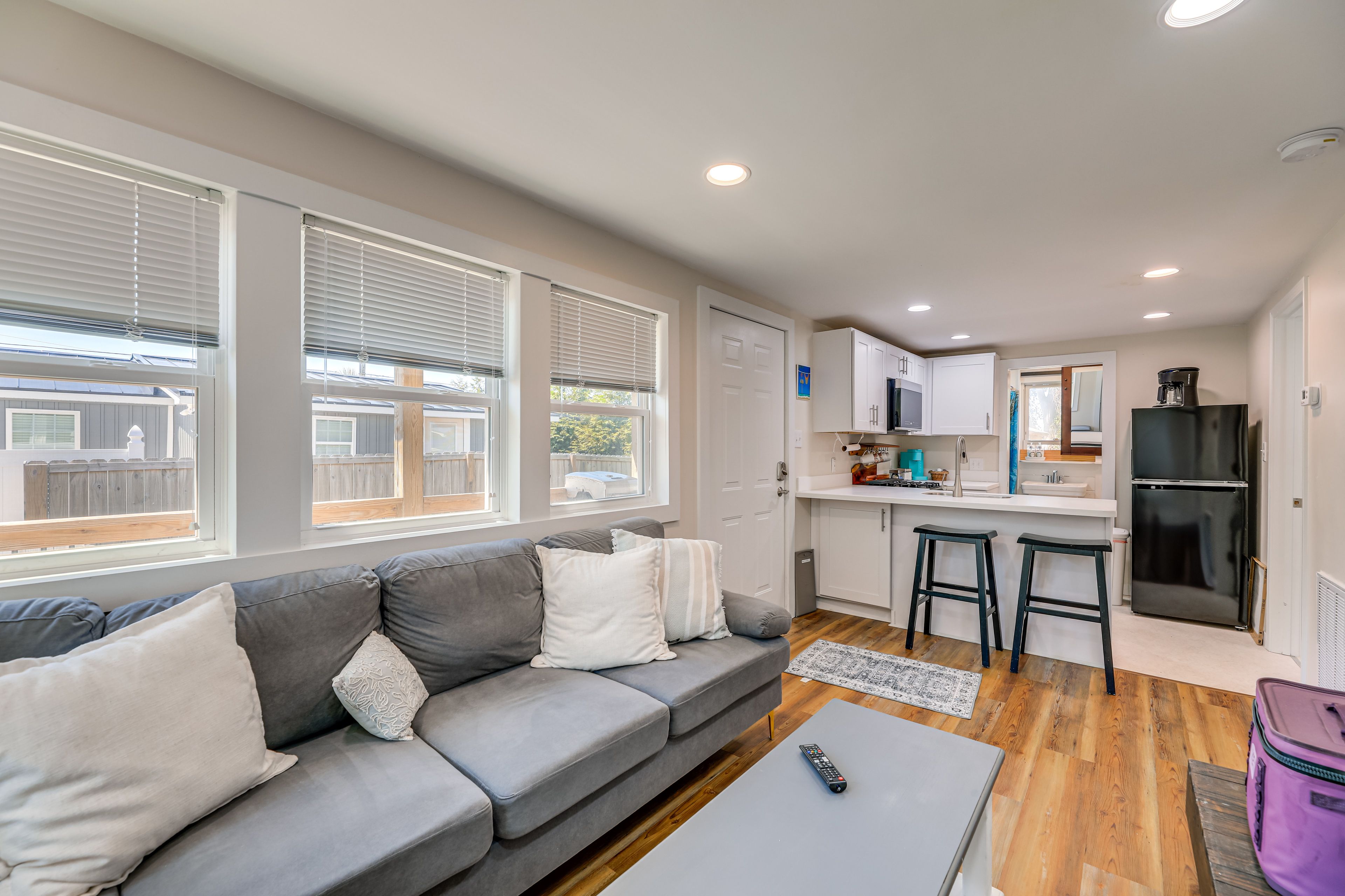 Living Room | Single-Story Home | Central A/C & Heating