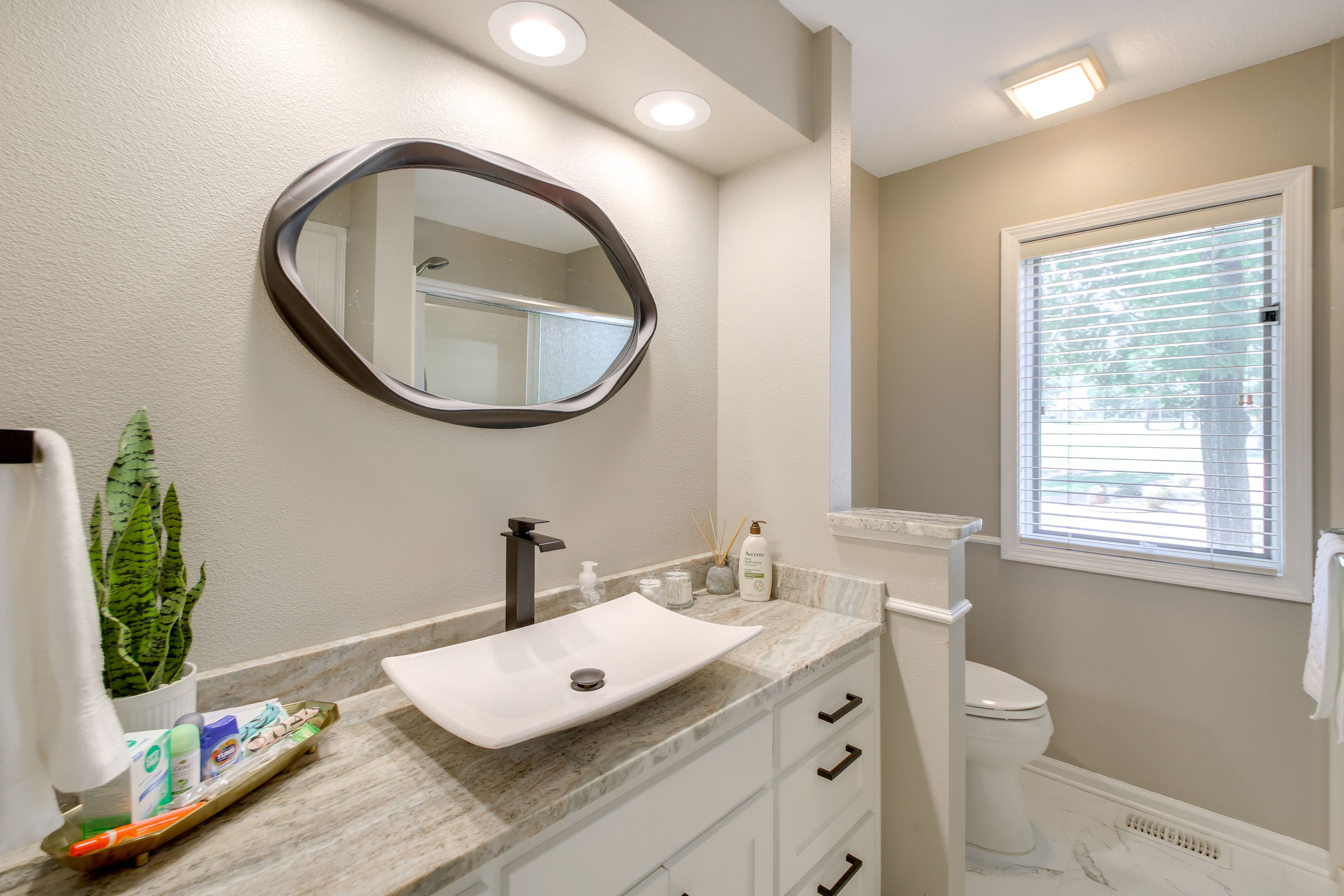 Bathroom | Shower | Towels Provided