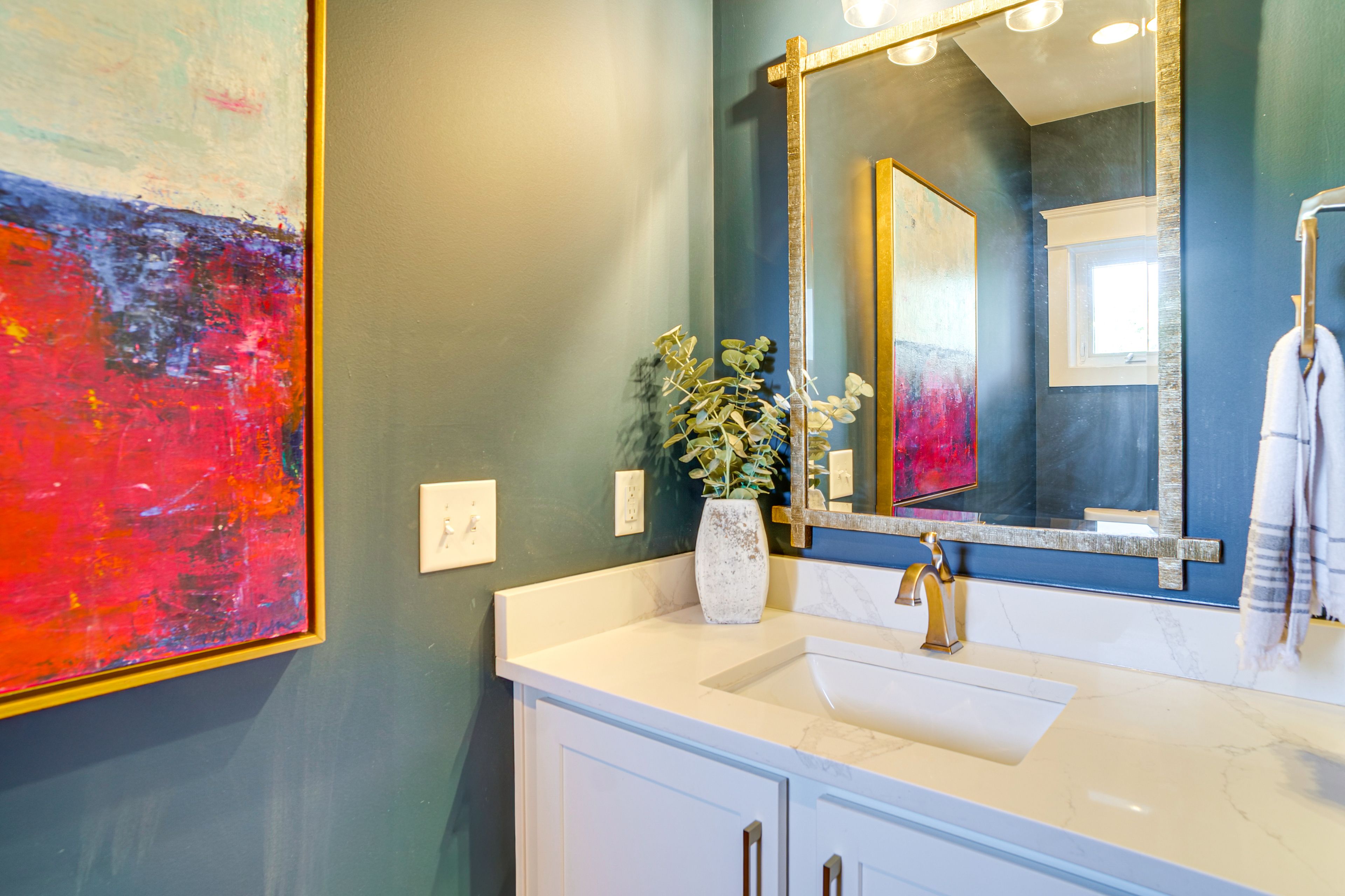 Half Bathroom | 1st Floor