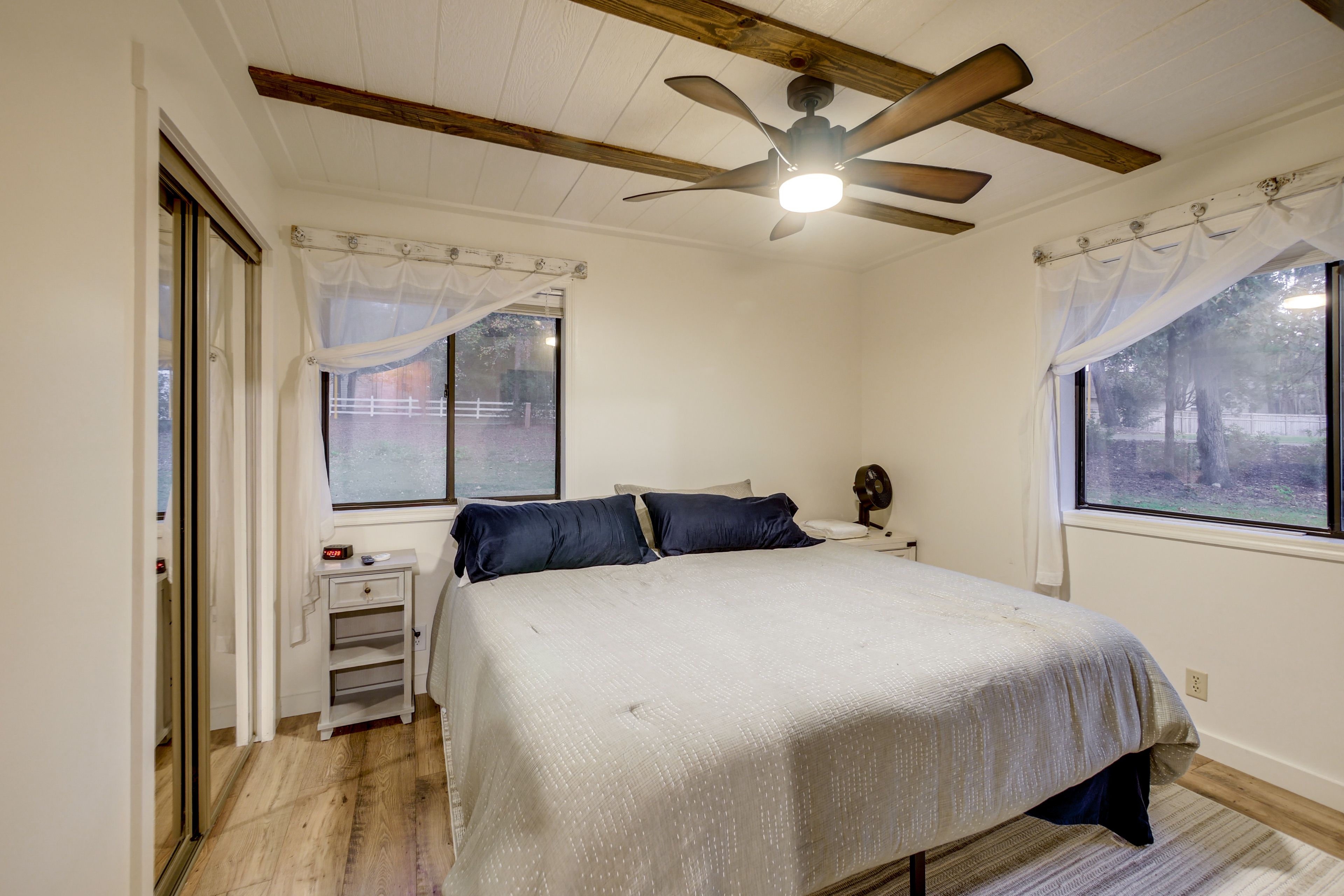 Bedroom 1 | 1st Floor | King Bed | Smart TV
