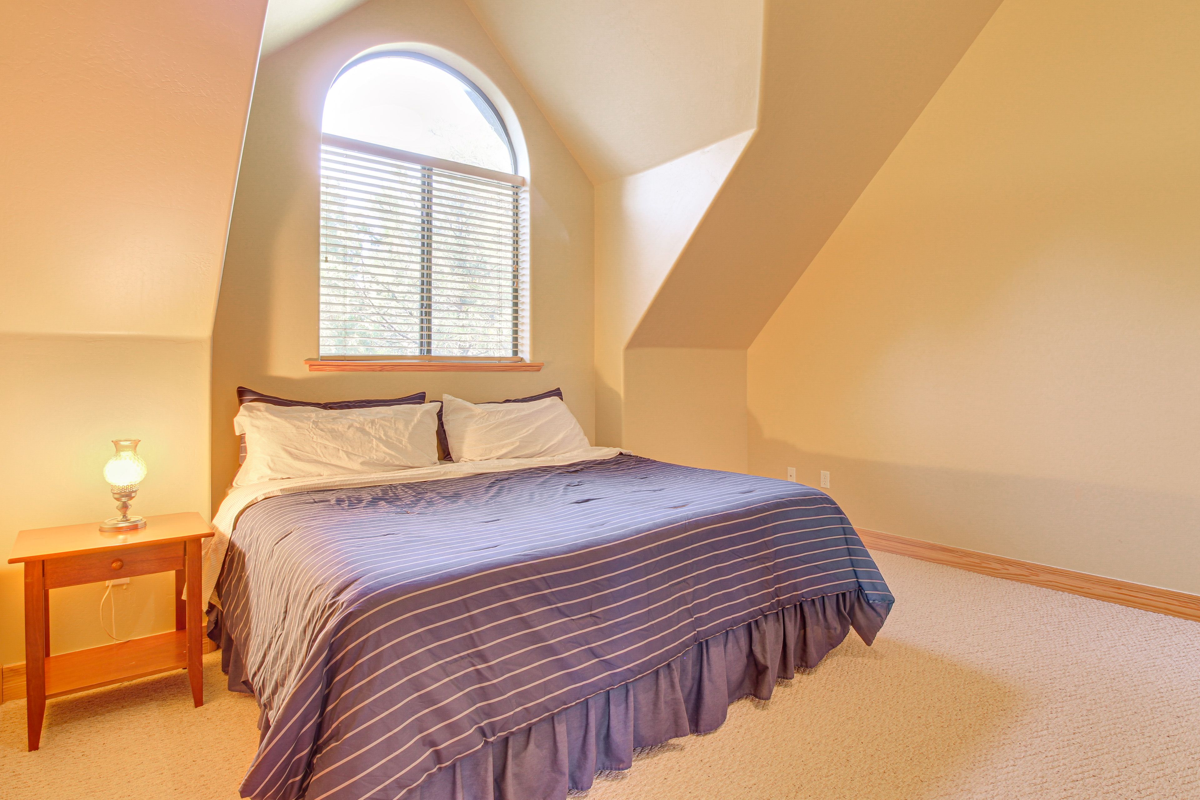 Bedroom 3 | King Bed | 2nd Floor