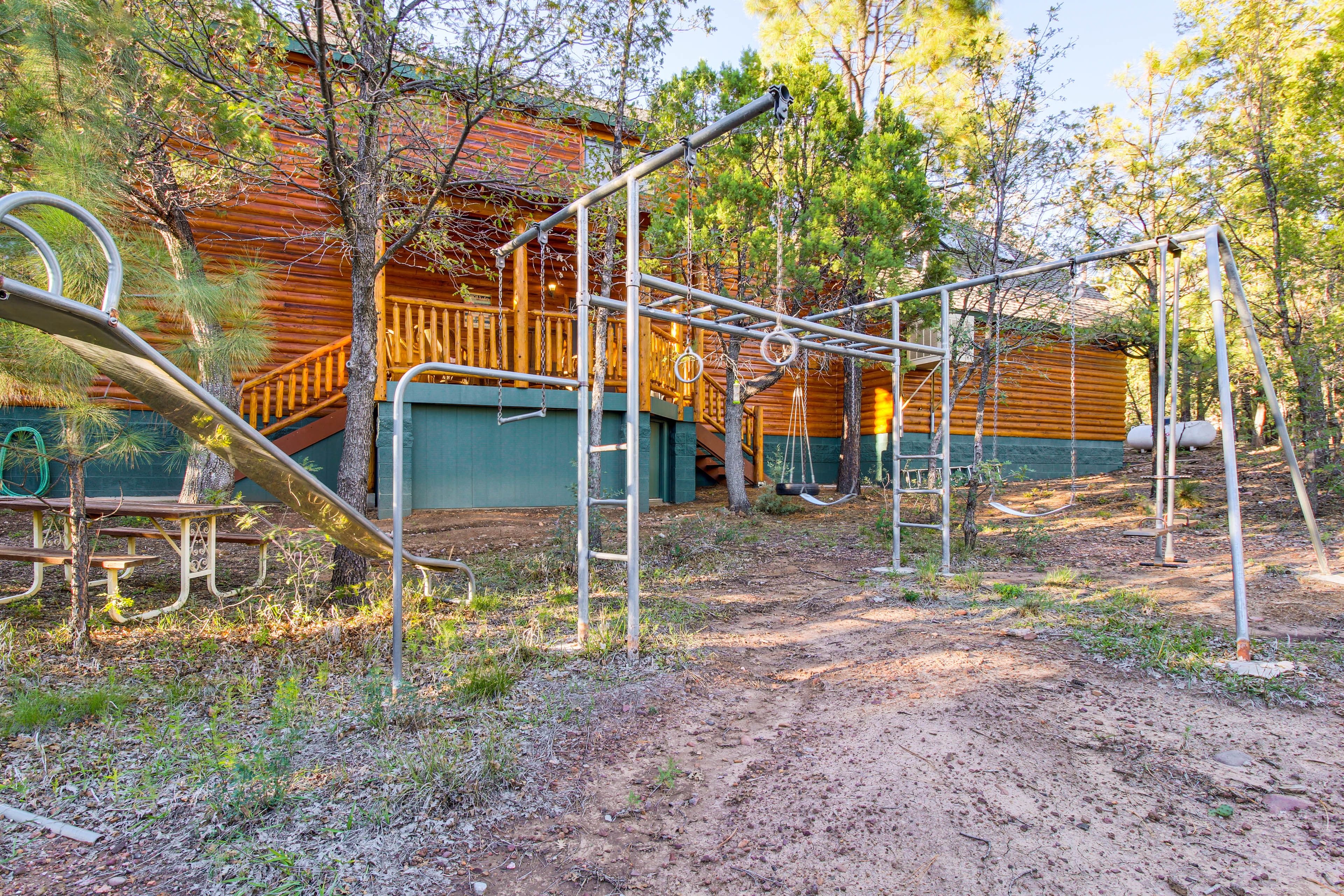 Backyard | Playset | Tire Swing | Picnic Table