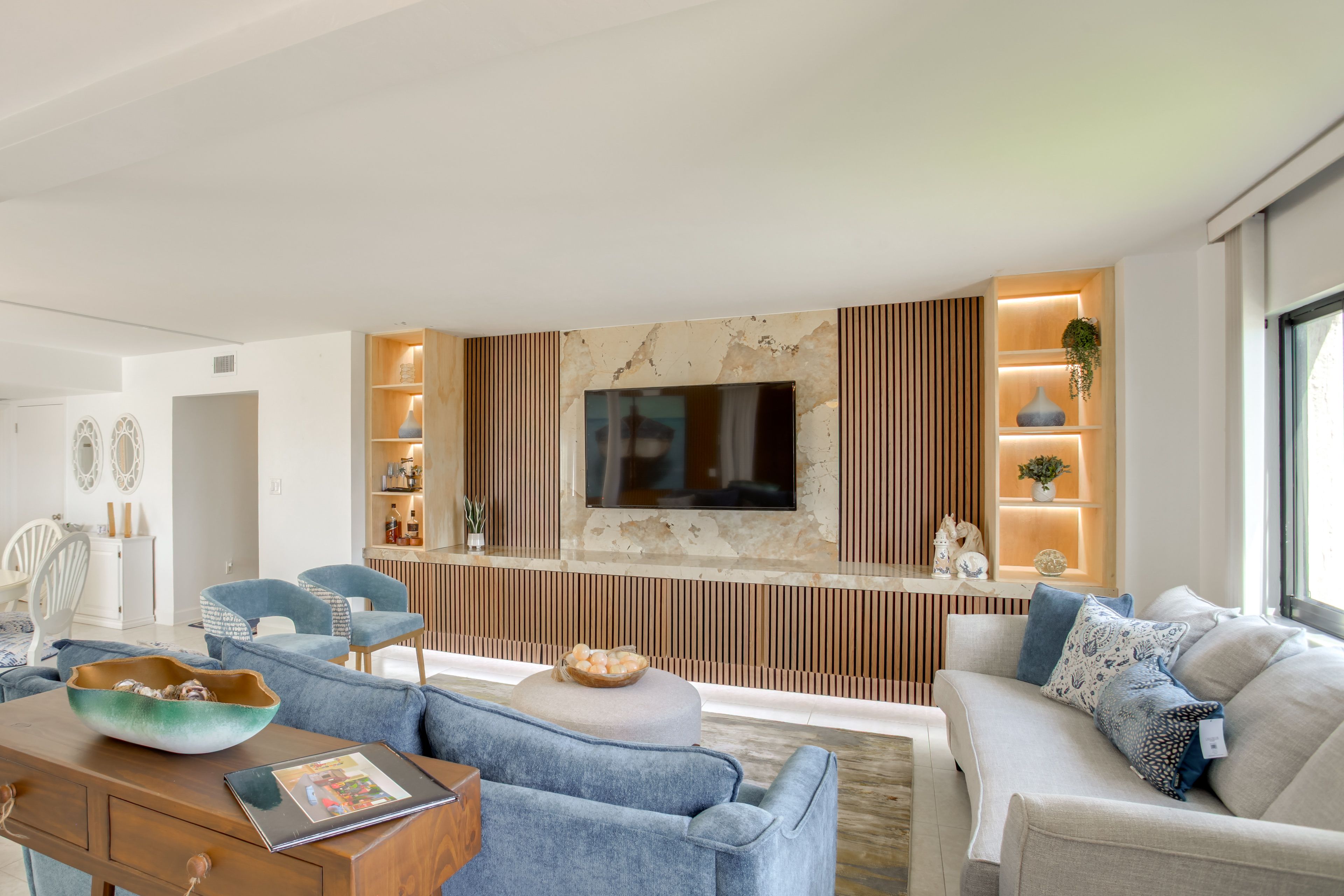 Living Room | Queen Sleeper Sofa | Smart TV
