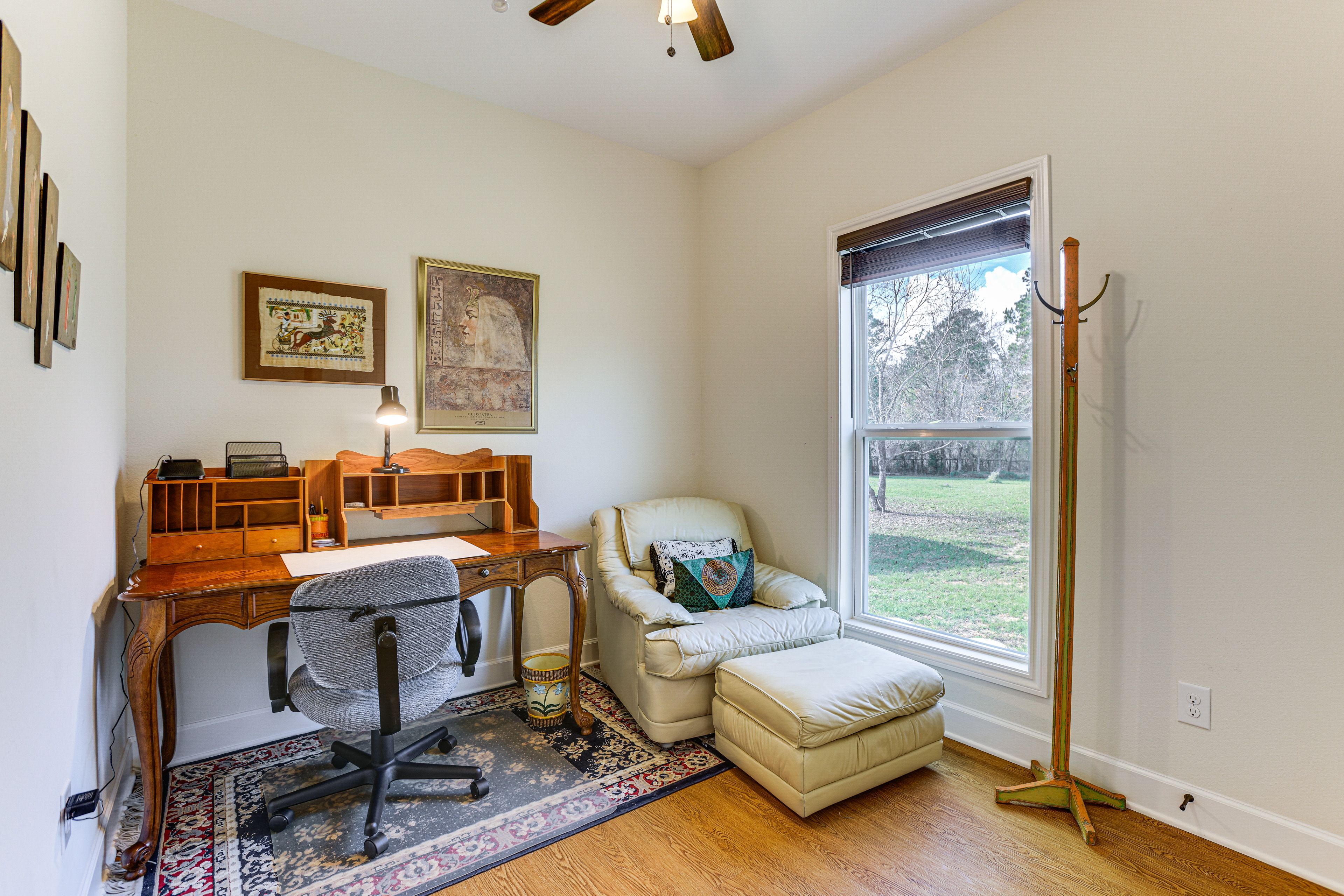 Home Office | Free WiFi | Central Heating & A/C