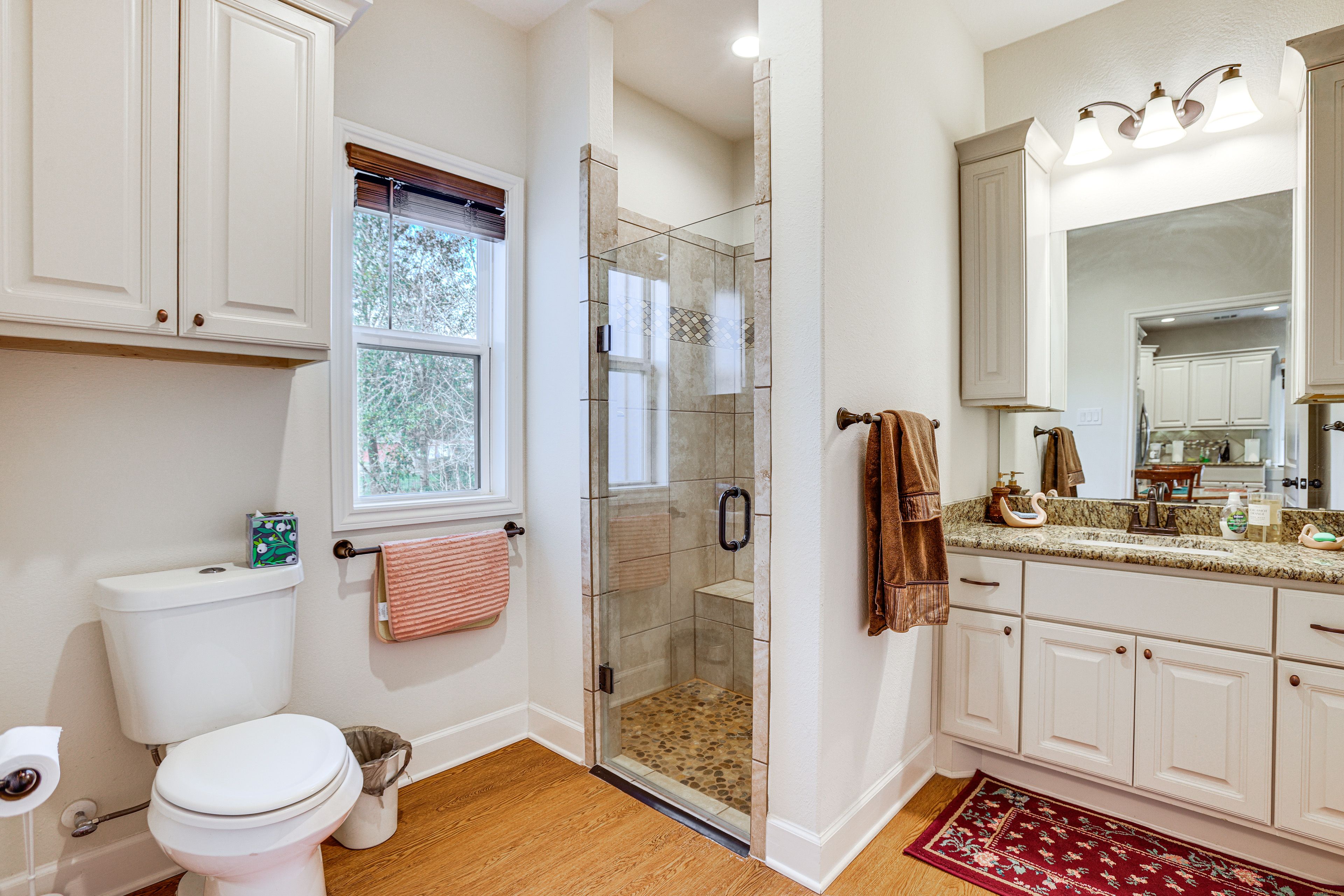 Bathroom | Towels Provided | Complimentary Toiletries | Hair Dryer