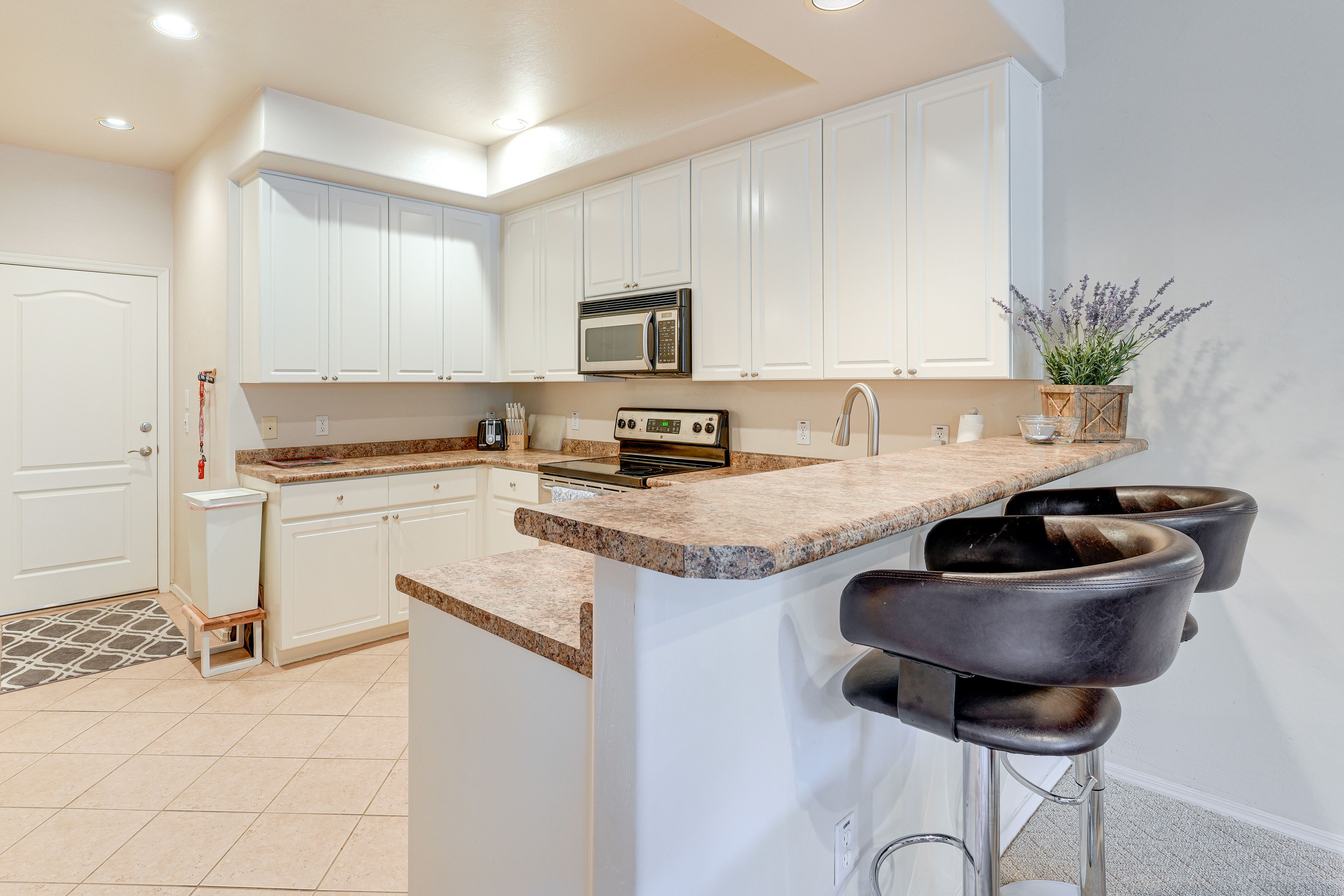 Kitchen | 1st Floor | Cooking Basics | Dual Drip/Keurig Coffee Maker