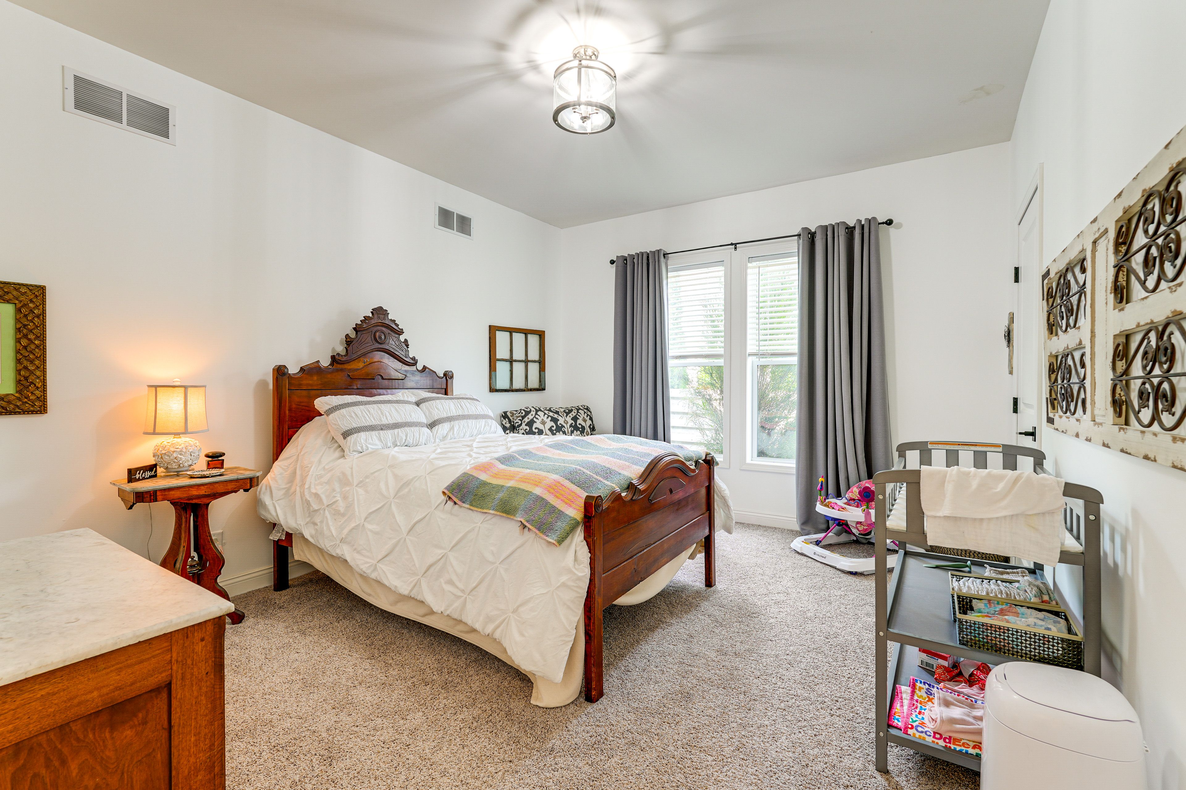 Bedroom 2 | Full Bed | 1st Floor