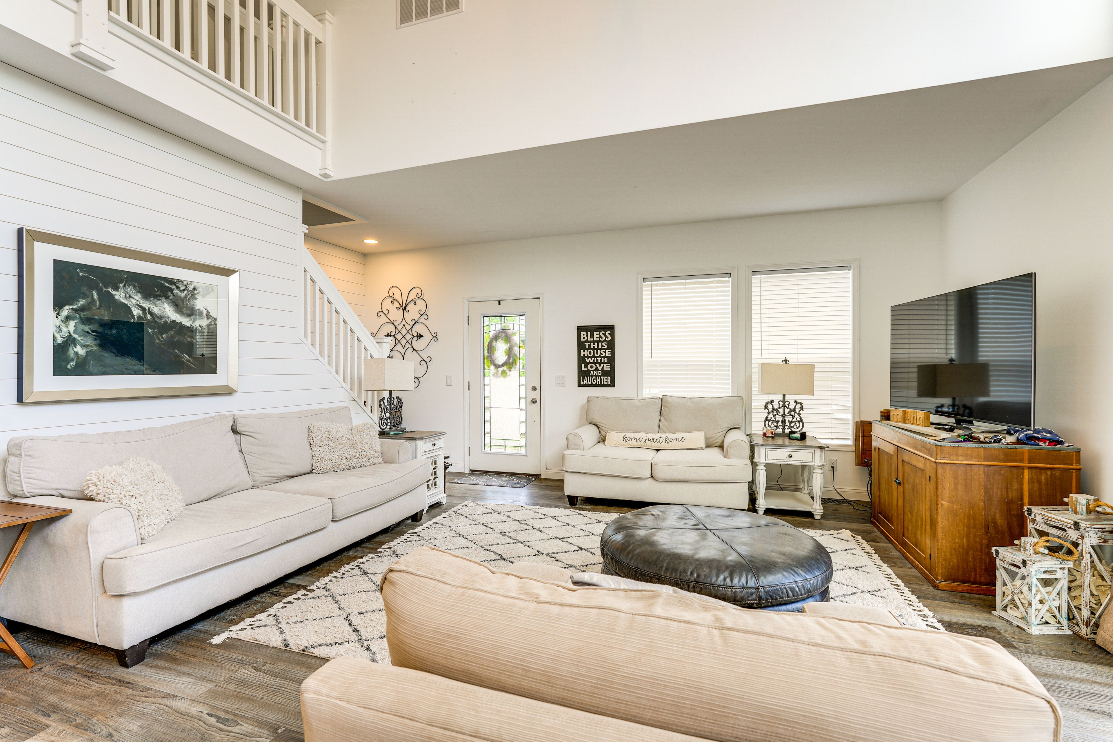 Main Living Area | Smart TV | 1st Floor