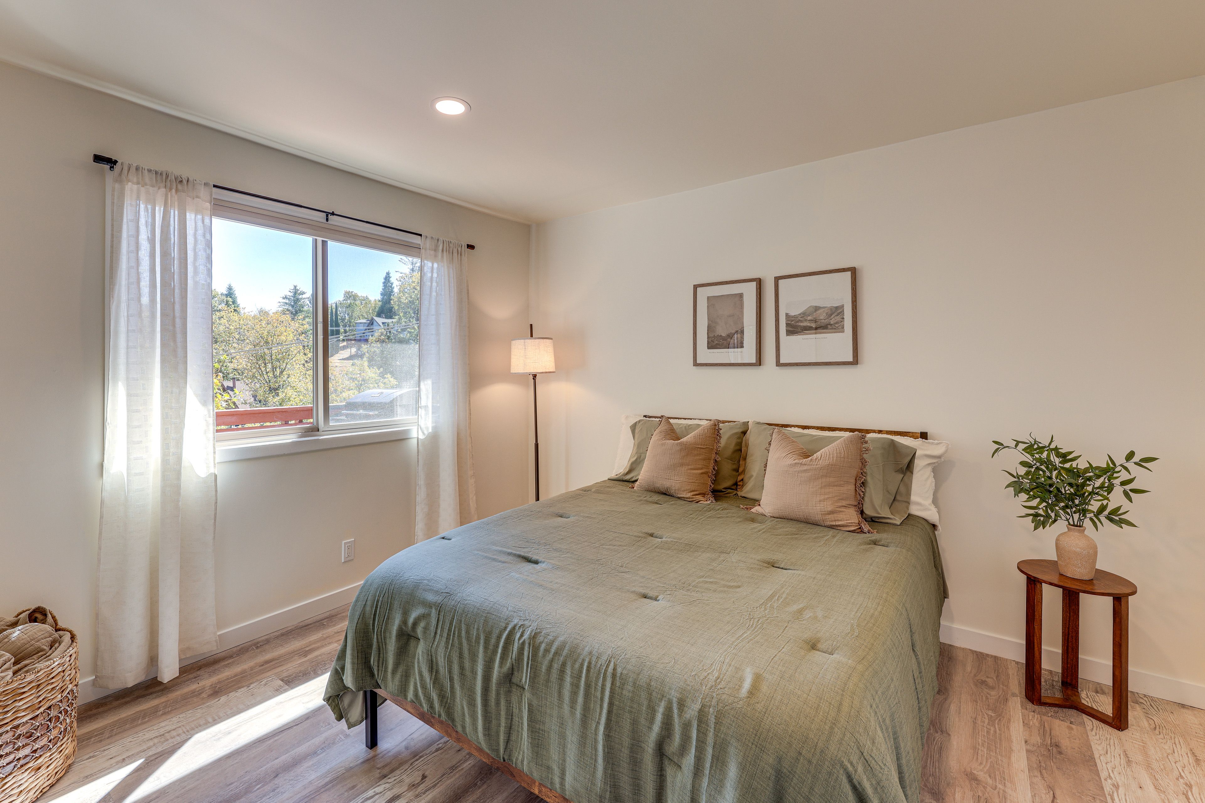 Bedroom 2 | Main Level | Queen Bed