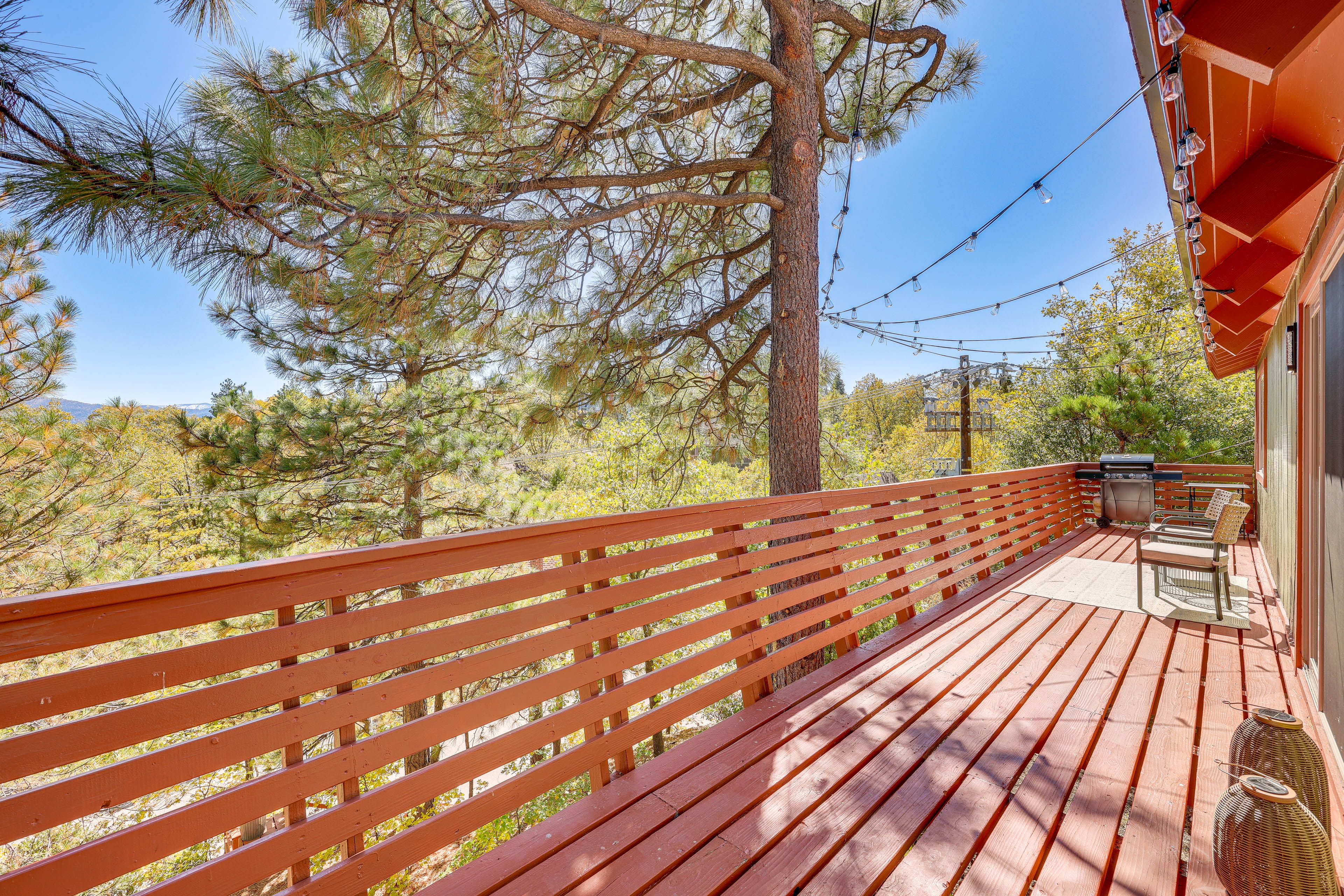 Furnished Deck | Forest & Mountain Views | 5 Mi to Lake Arrowhead Village