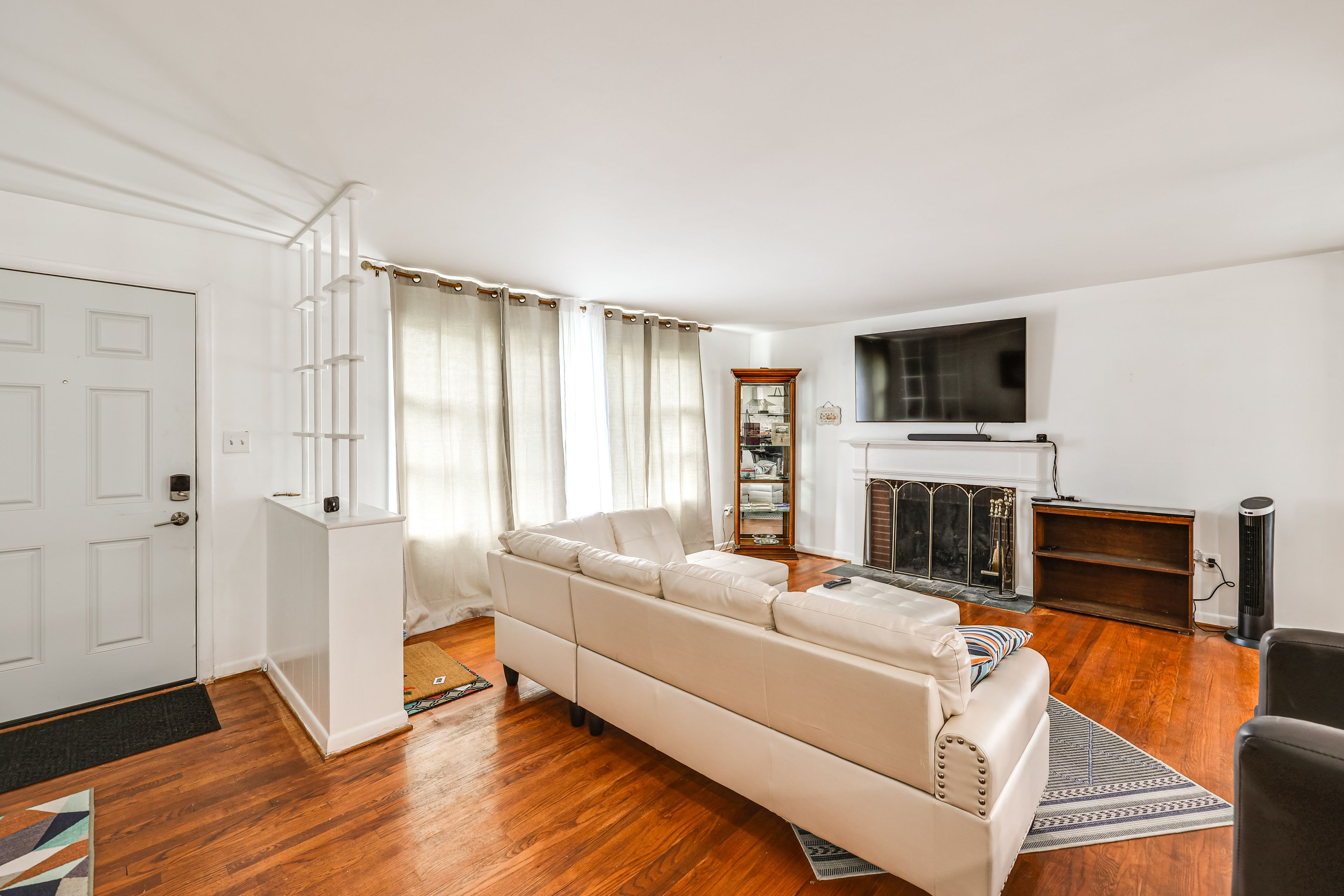 Living Room | Main Level | Central A/C & Heating