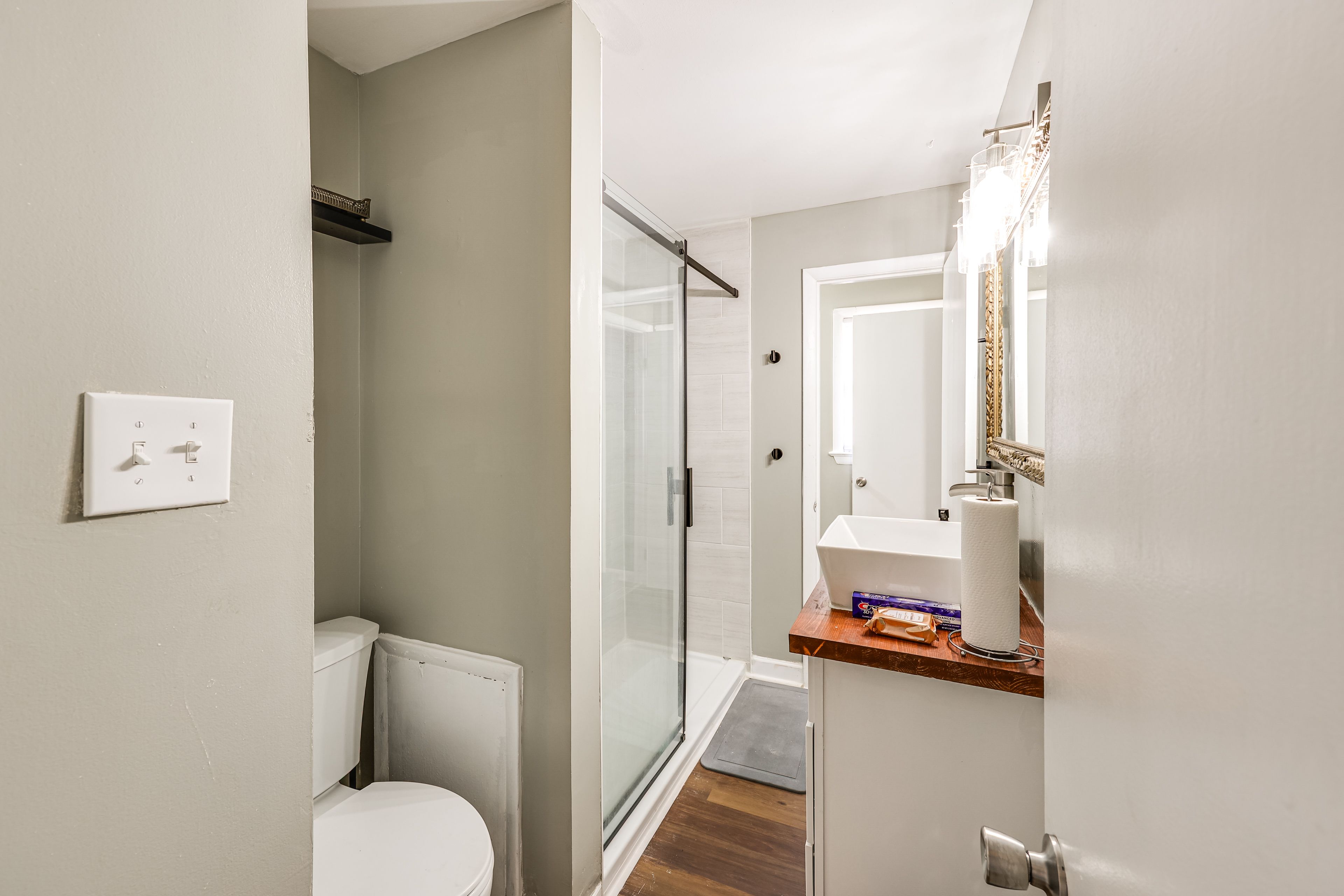 Full Bathroom | Upper Level