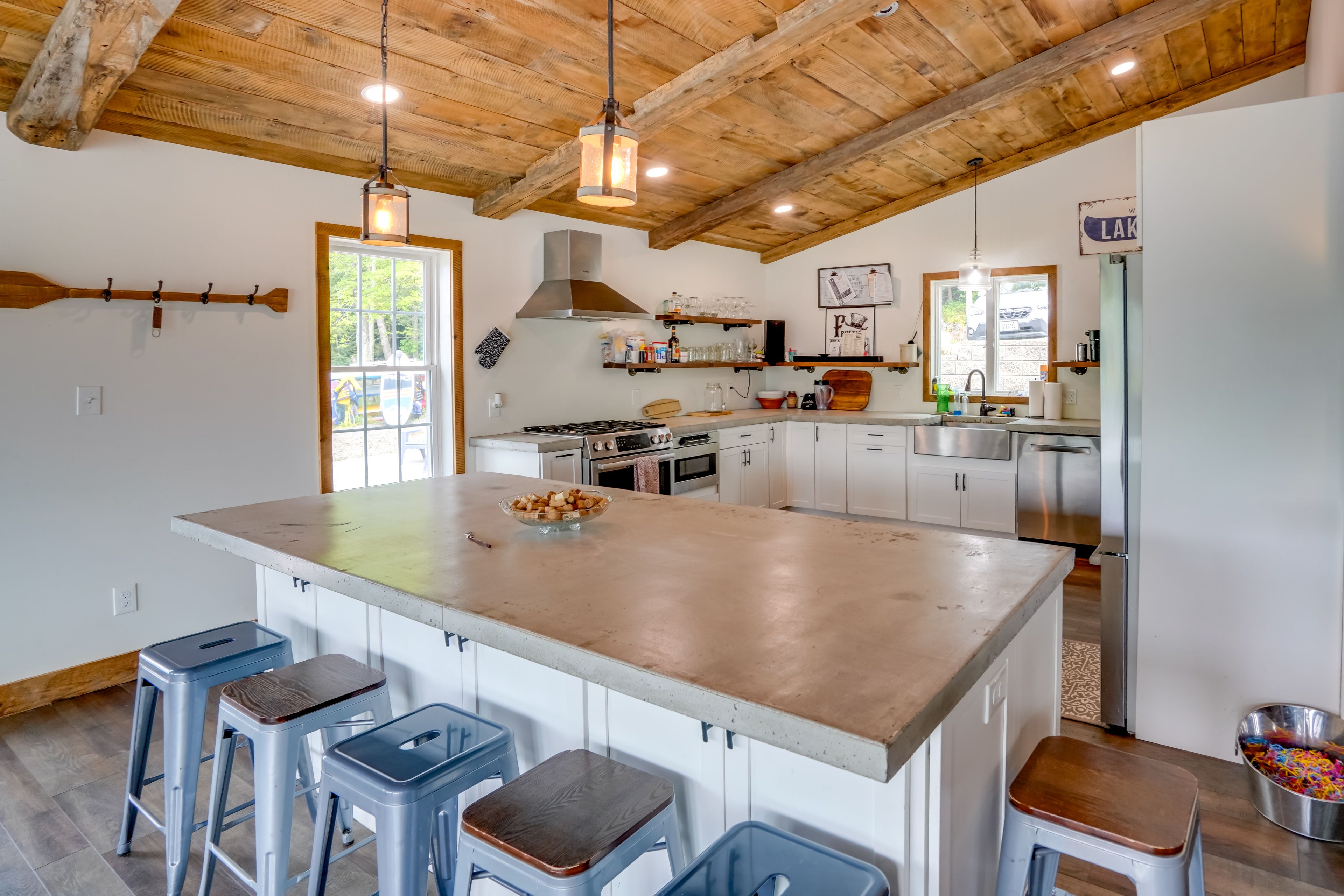 Kitchen | Cooking Basics | Stove/Oven | Main Level