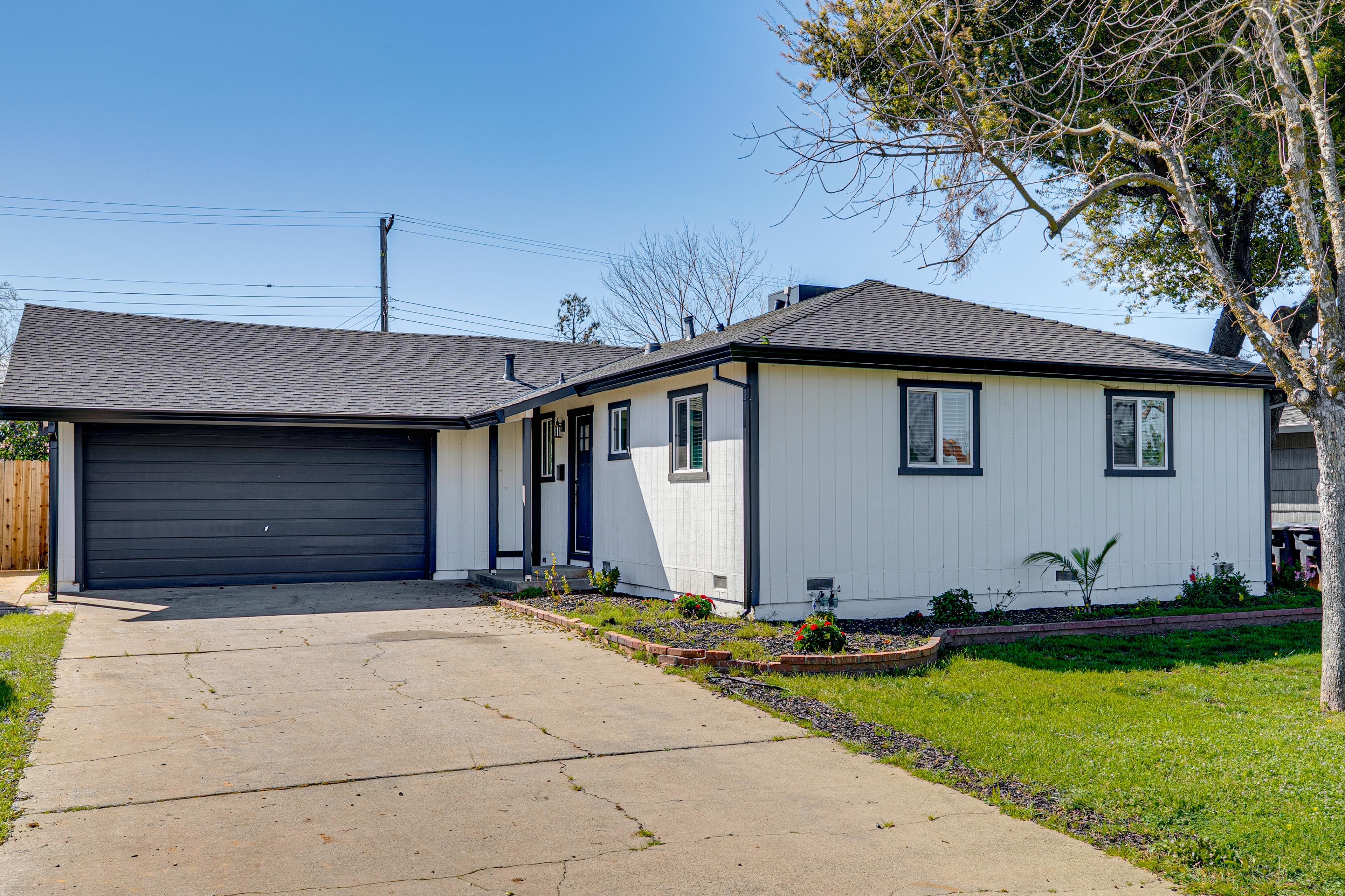 Exterior | Parking | Driveway (3 Vehicles) | Street Parking Available