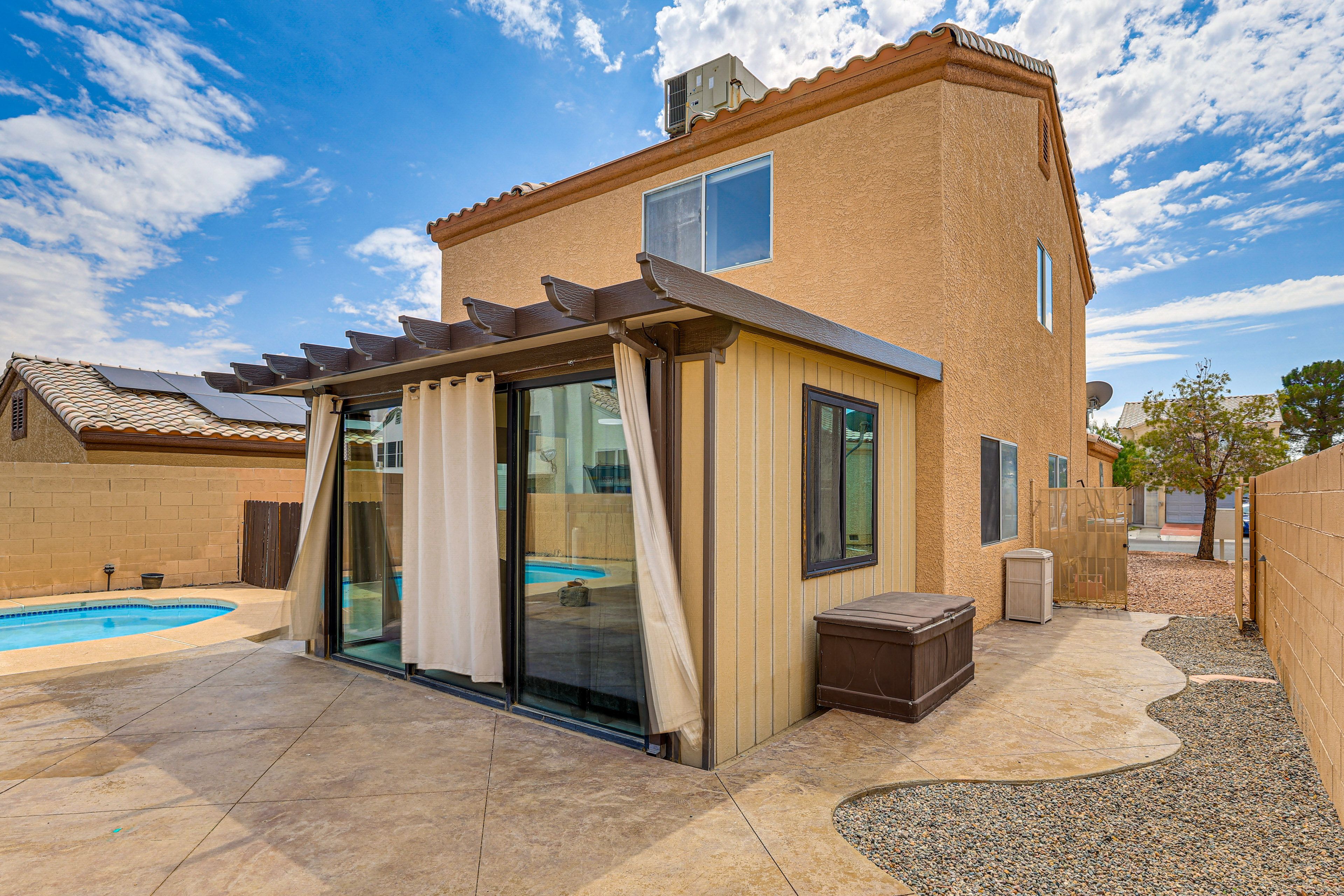 Fenced Backyard/Patio