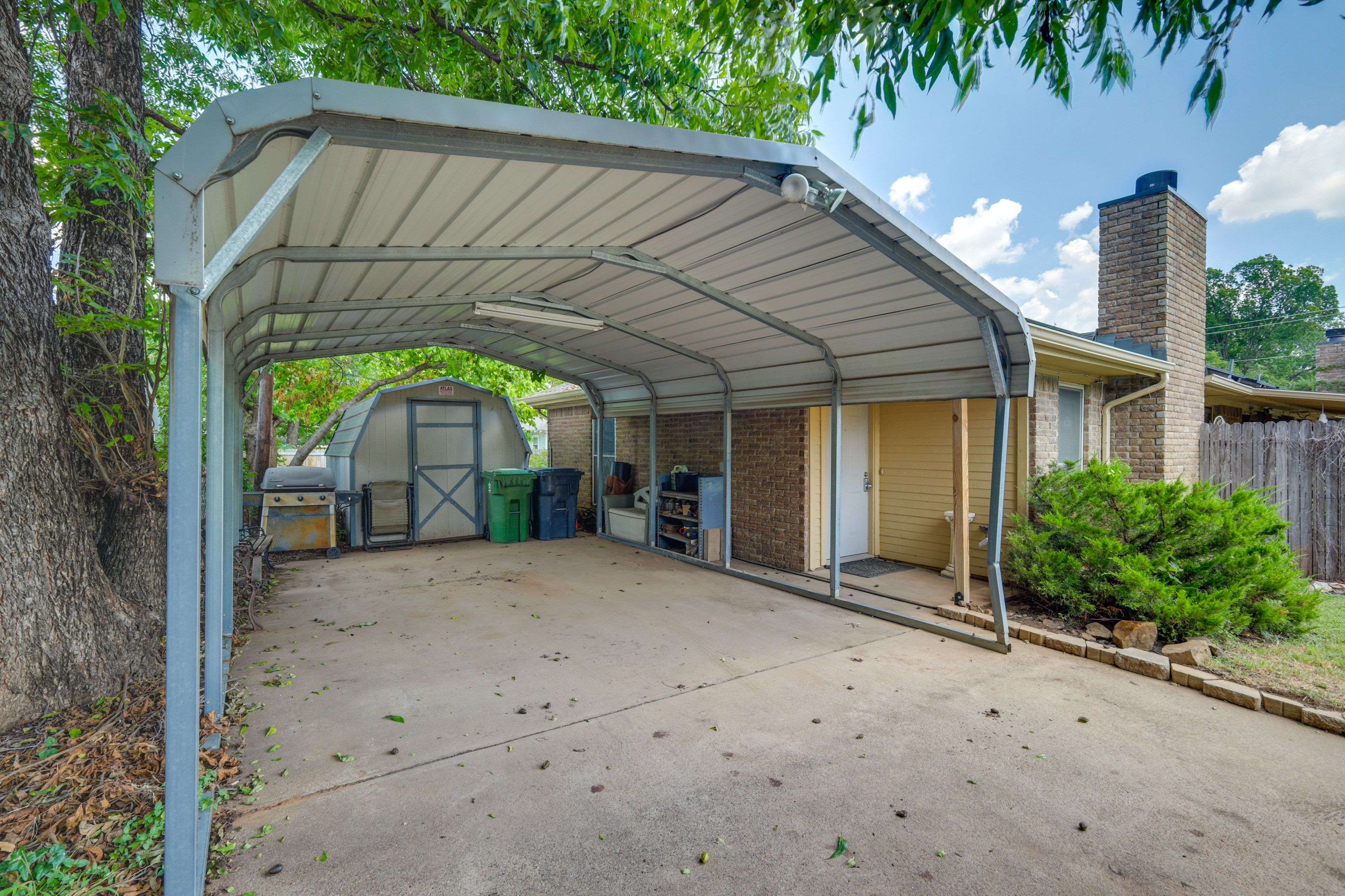 Exterior | Driveway (4 Vehicles) | Carport (1 Vehicle)