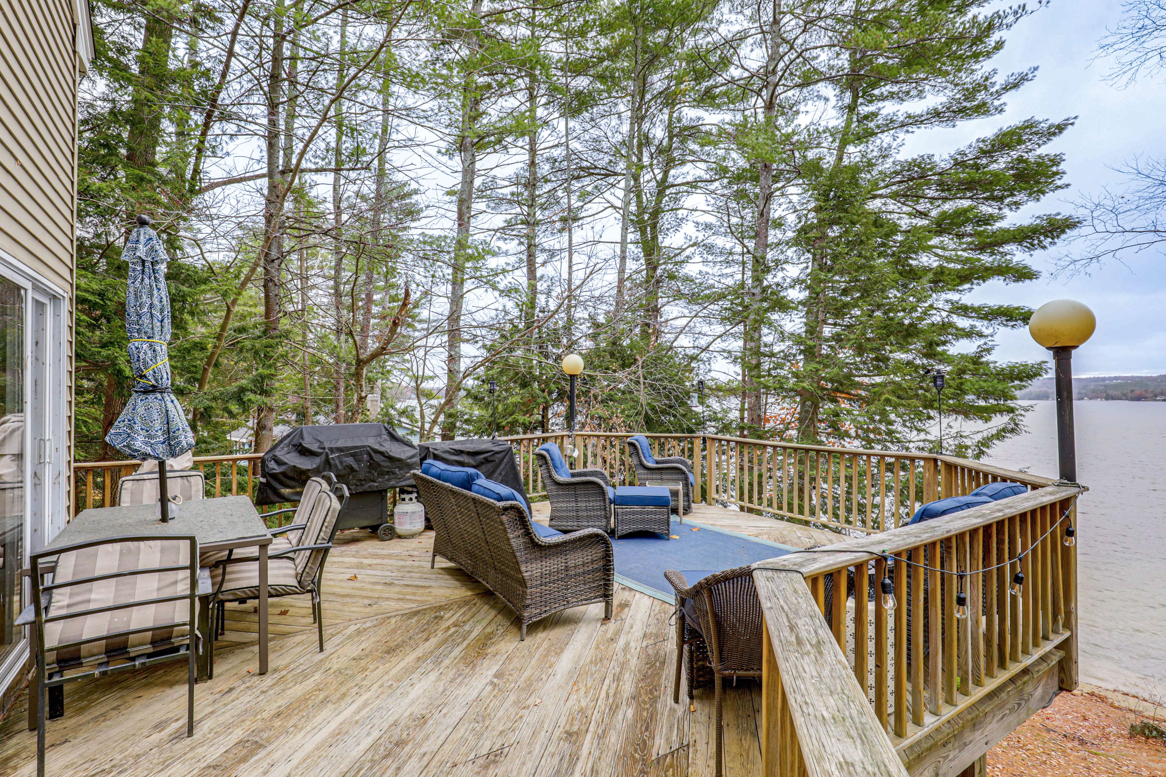 Private Deck | Gas Grill | Blackstone Grill