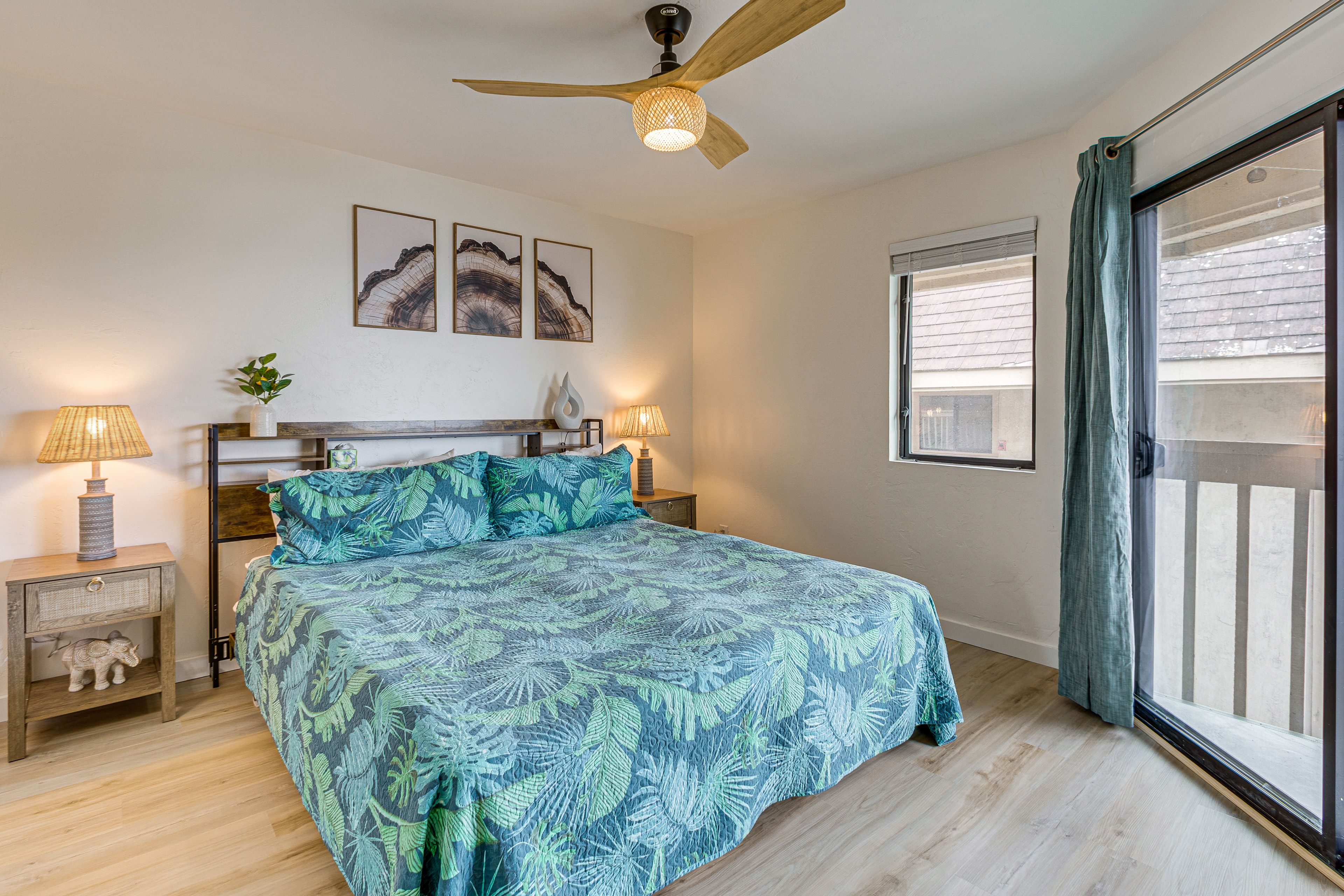 Bedroom 1 | King Bed | Linens Provided