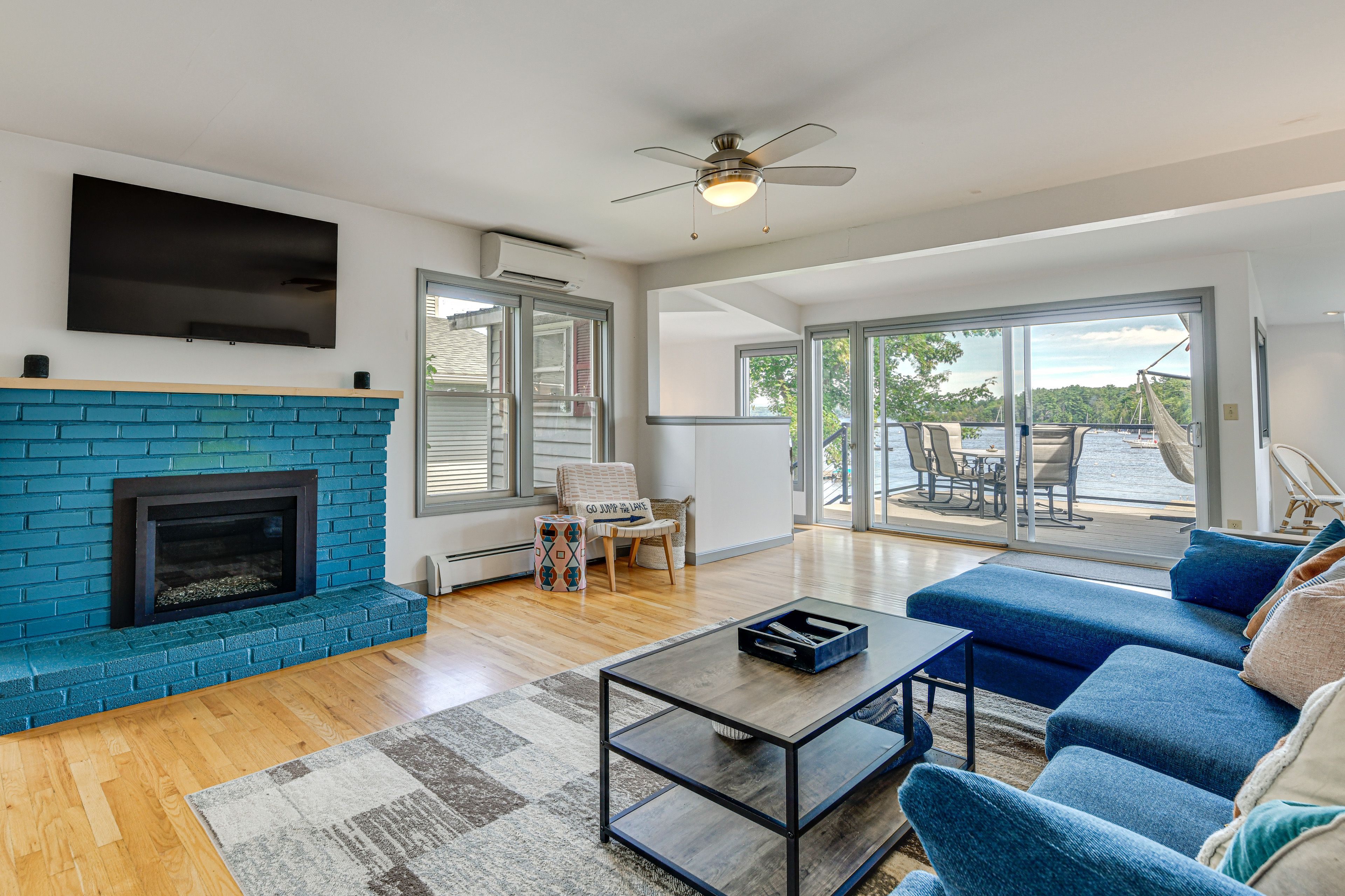 Living Room | Main Level | Smart TV | Central A/C & Baseboard Heat | Fireplace