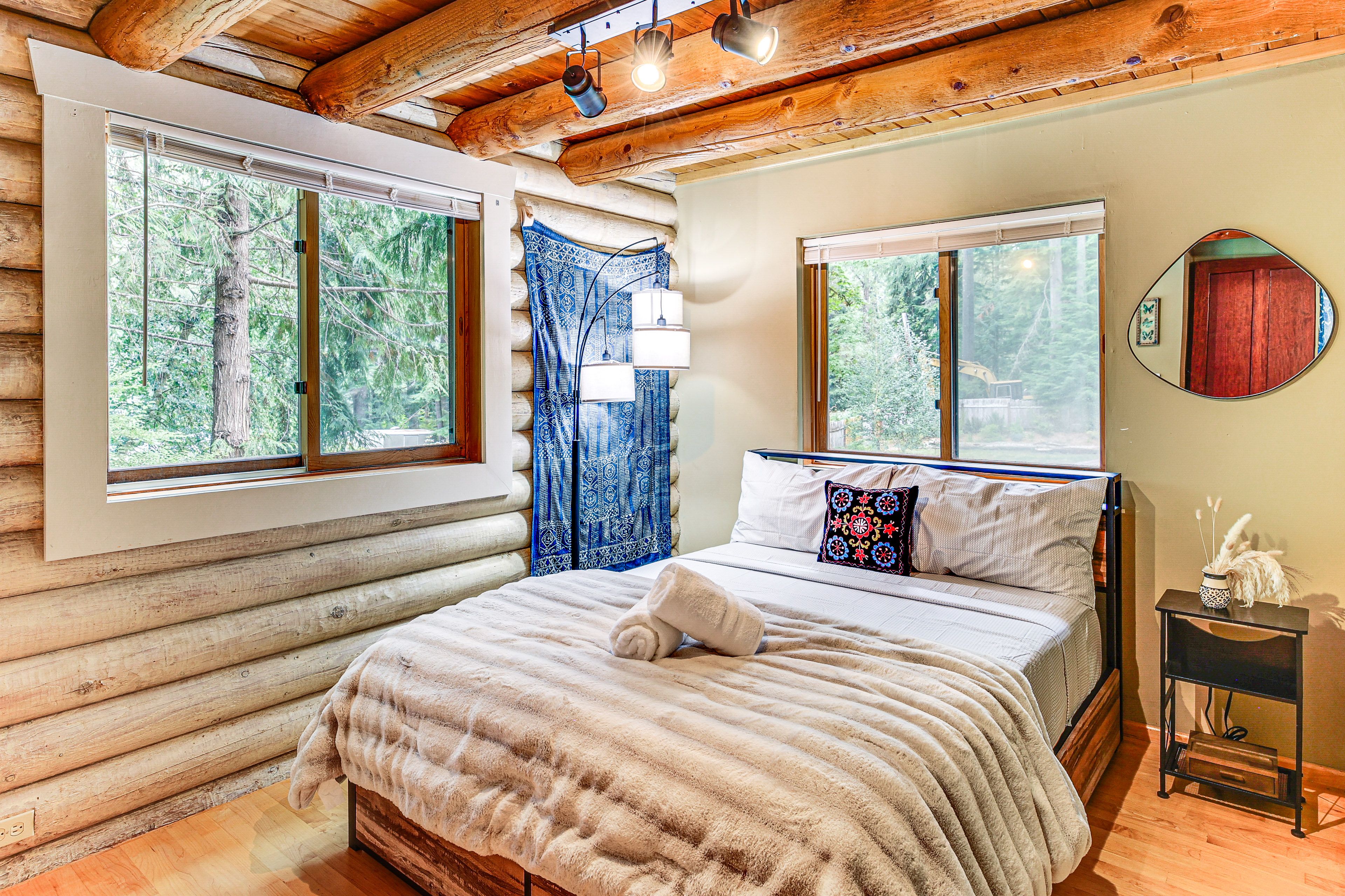 Bedroom 2 | 1st Floor | Queen Bed