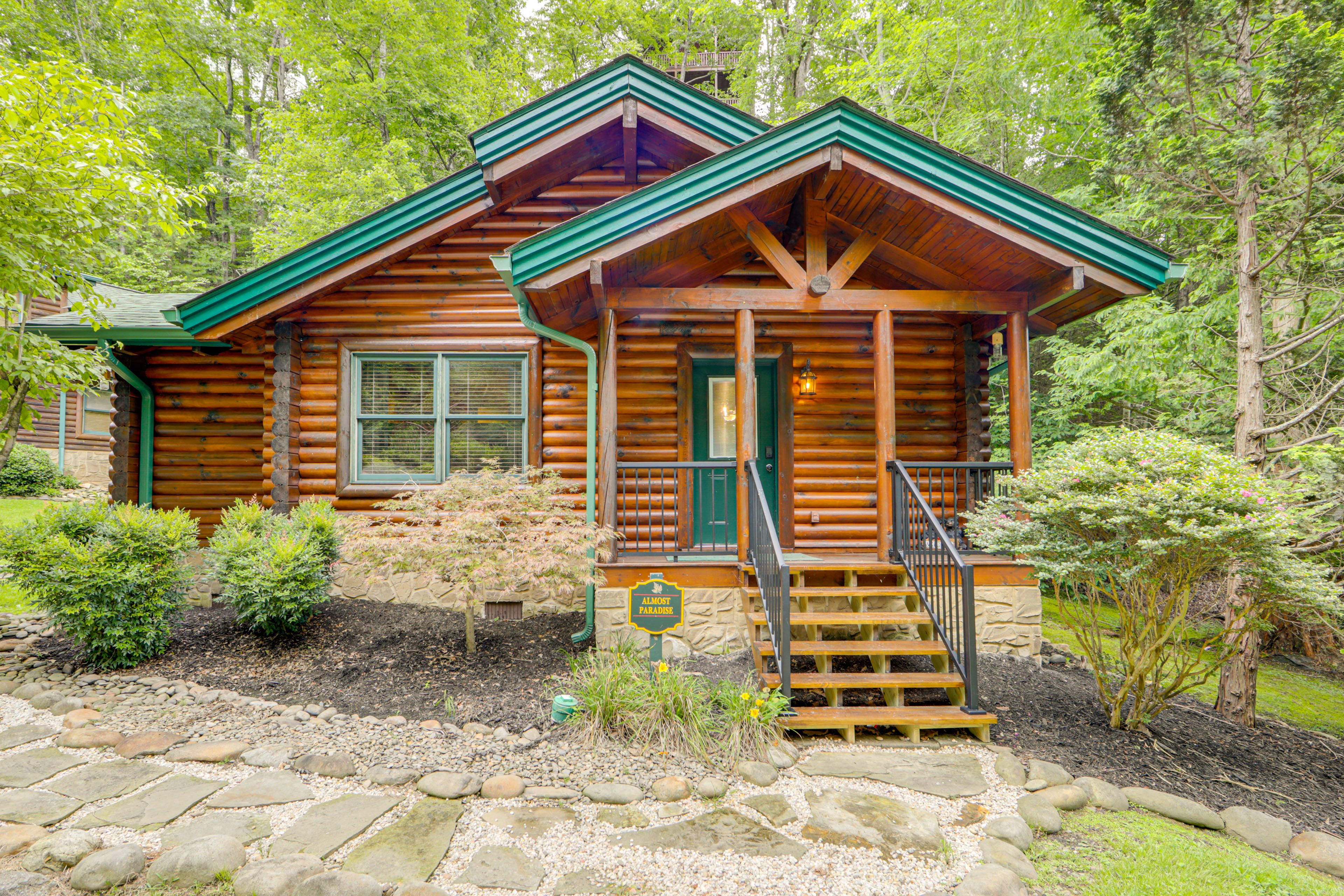 Property Exterior | Single-Story Cabin