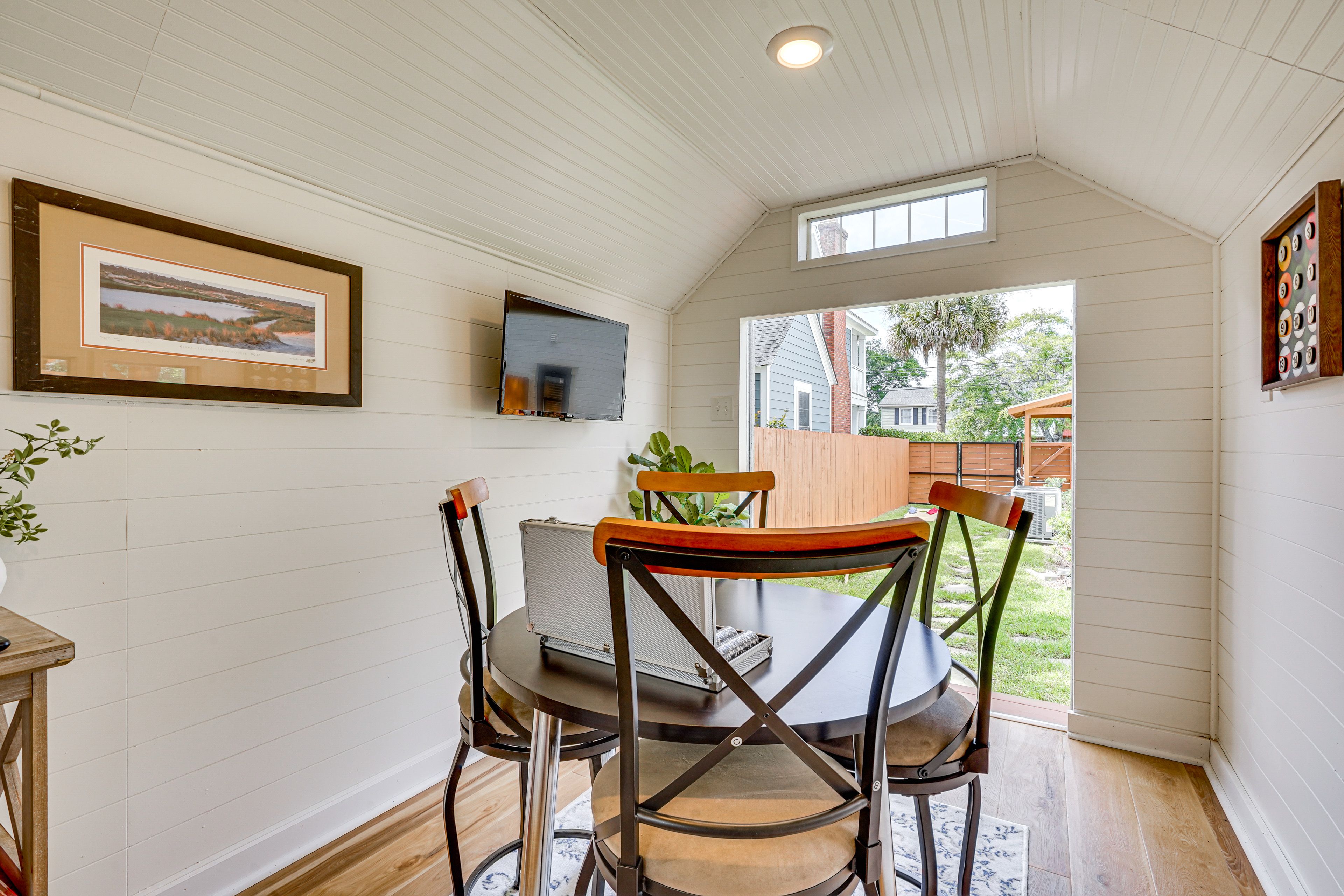 Game Room | Dartboard | Smart TV