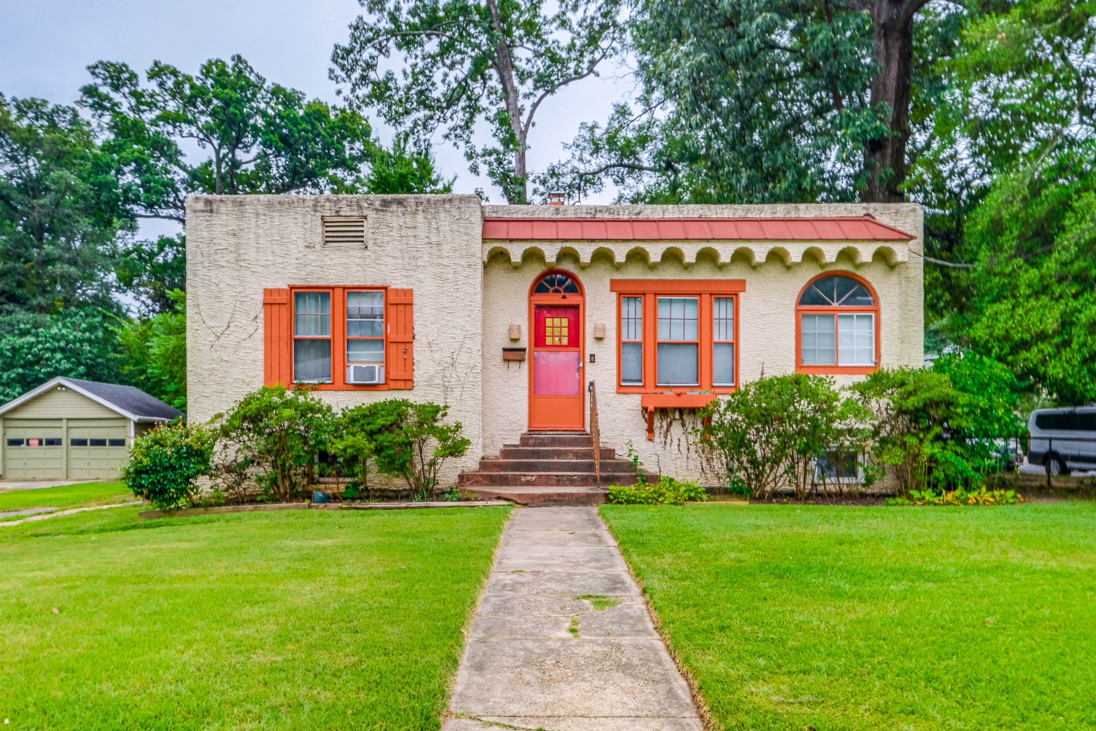 Hyattsville Vacation Rental | 2BR | 1BA | 1,100 Sq Ft | 6 Steps to Enter