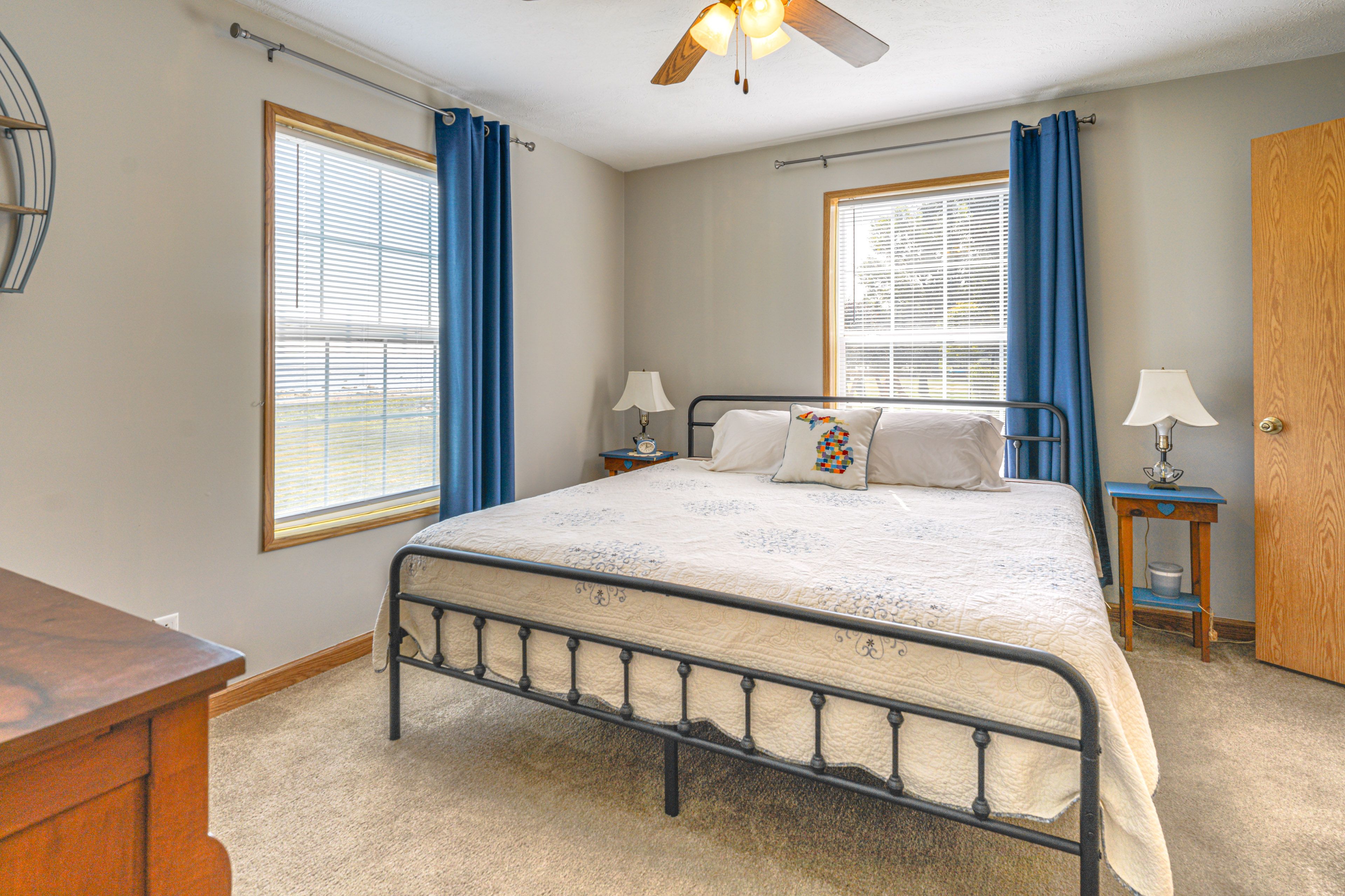 Bedroom 1 | King Bed | Linens Provided