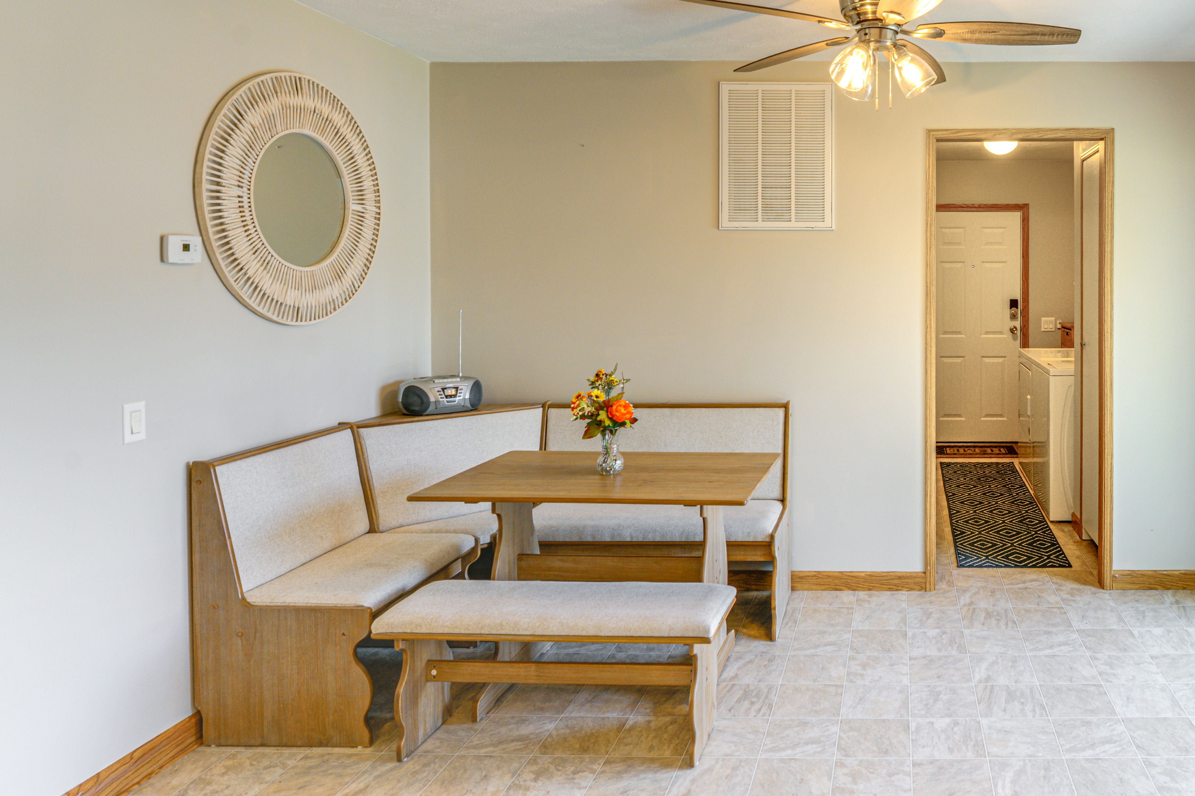 Dining Nook | Single-Story Home