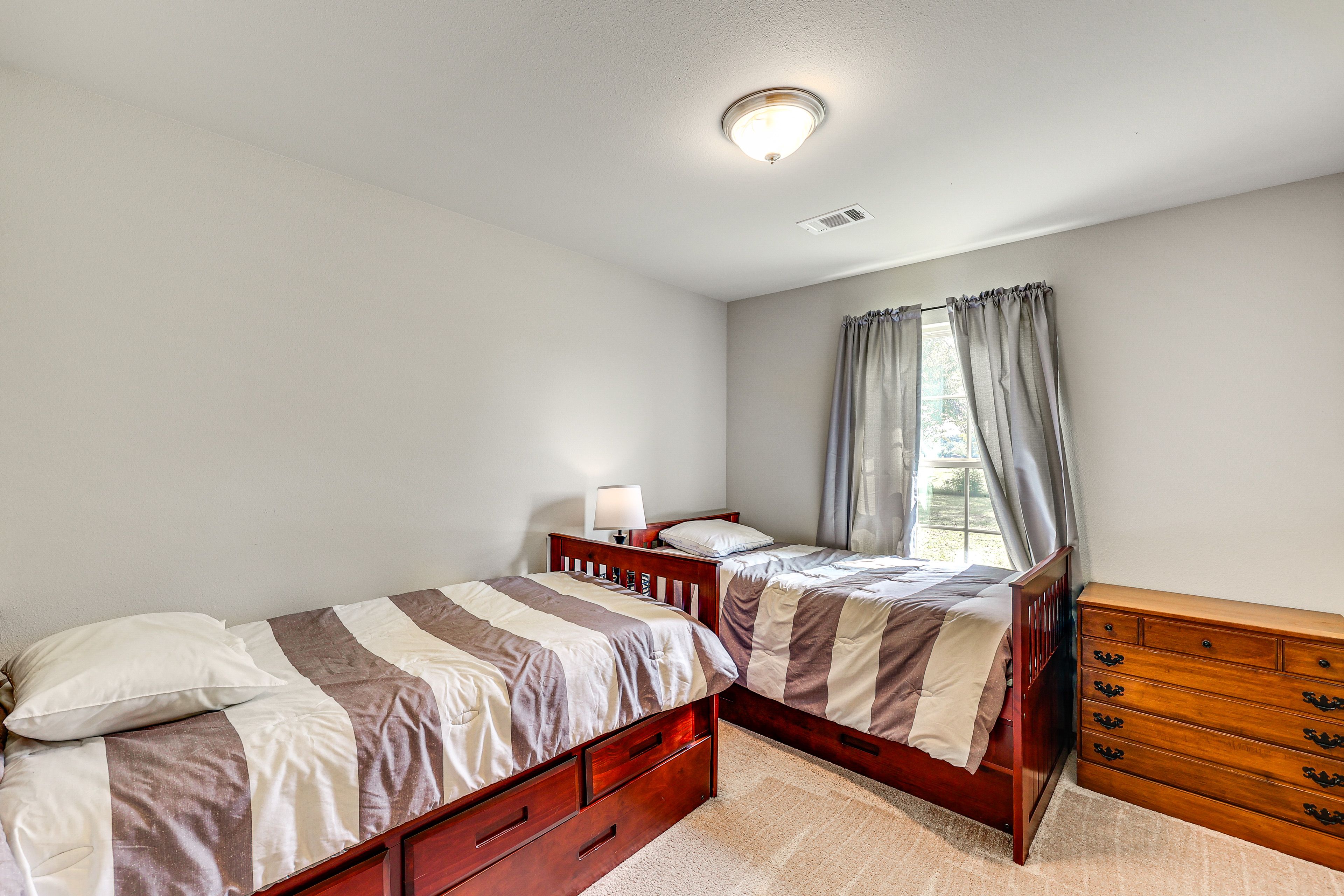 Bedroom 3 | 2 Twin Beds