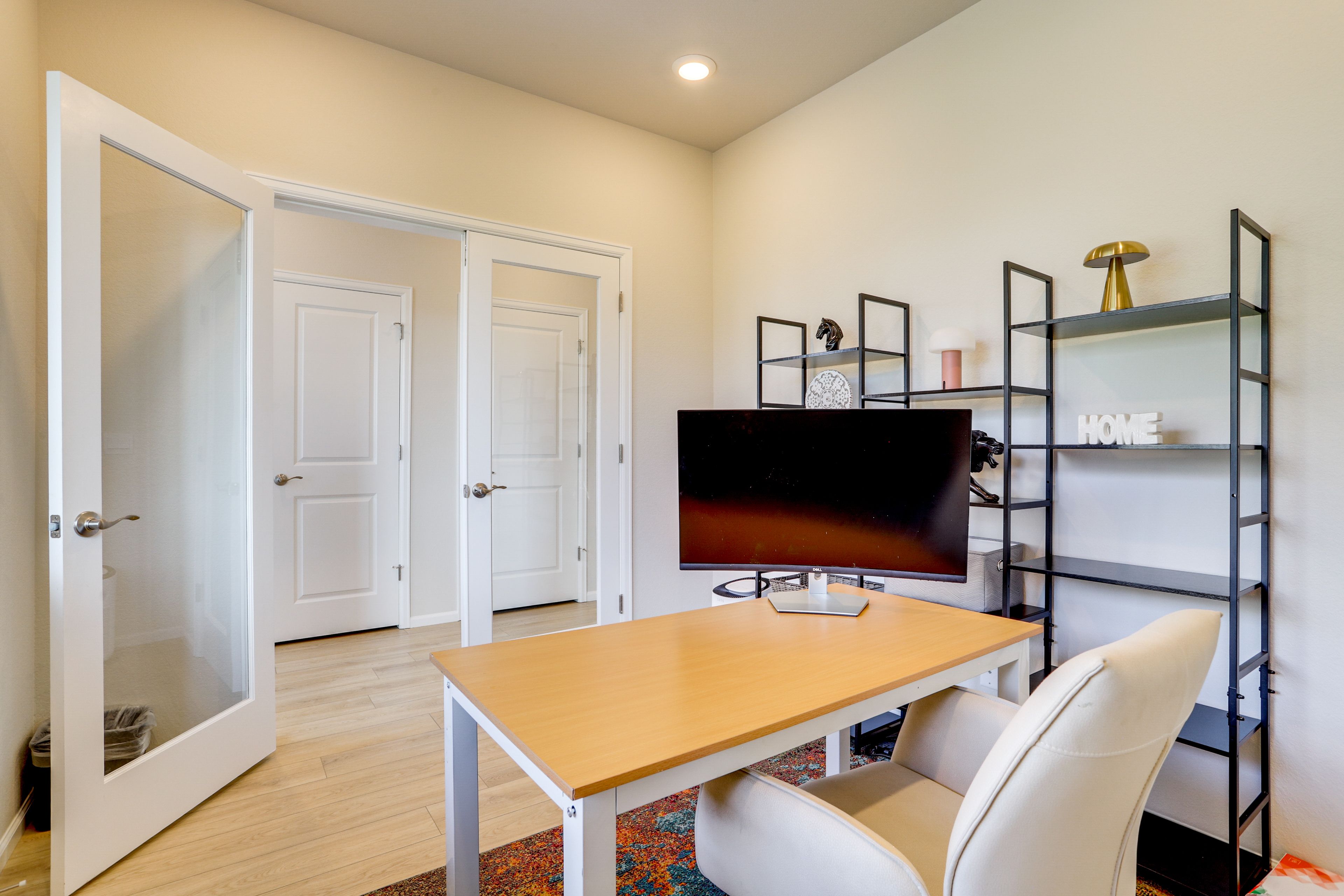 Office | Dedicated Workspace