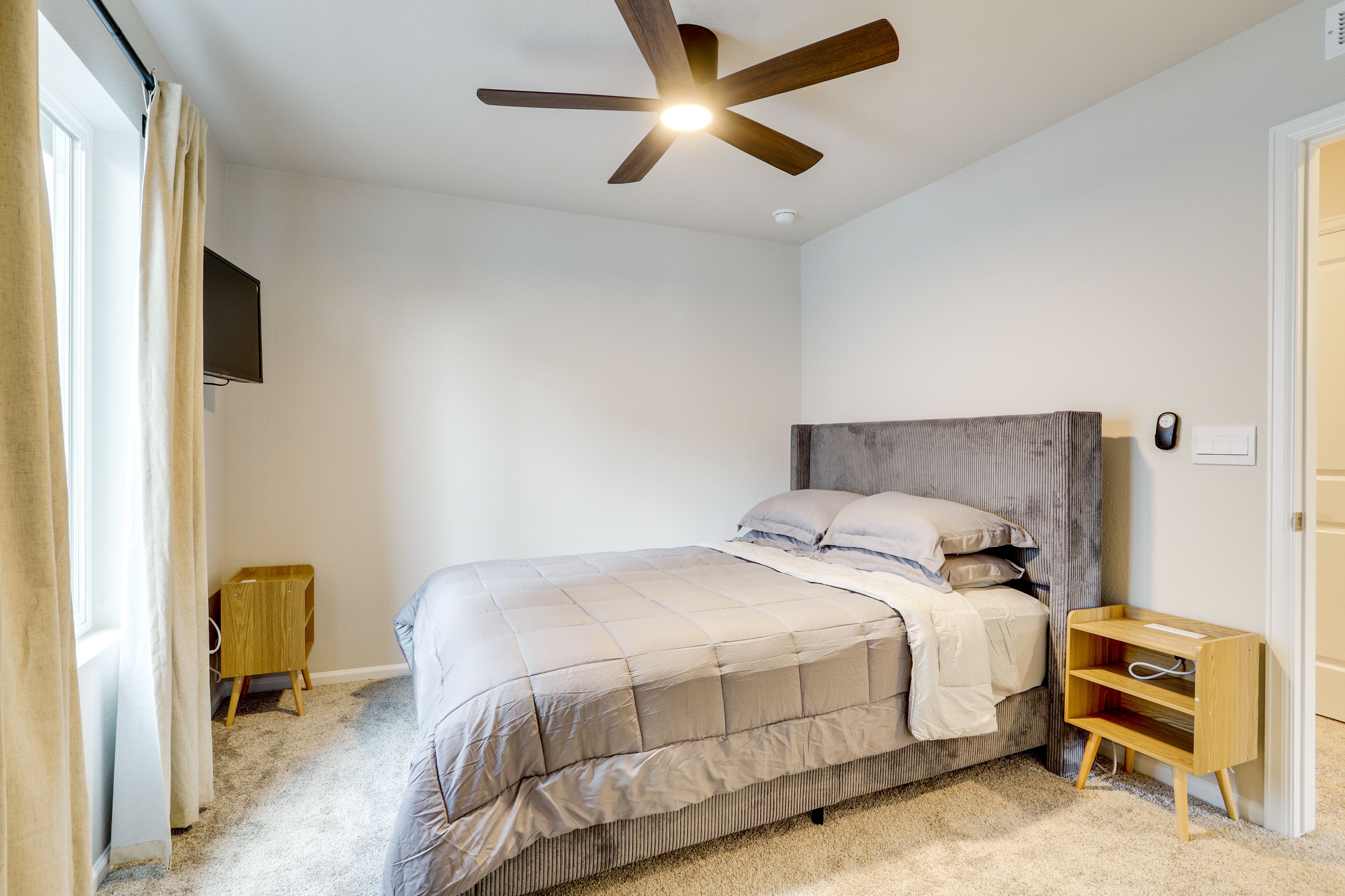Bedroom 4 | Queen Bed | 2nd Floor