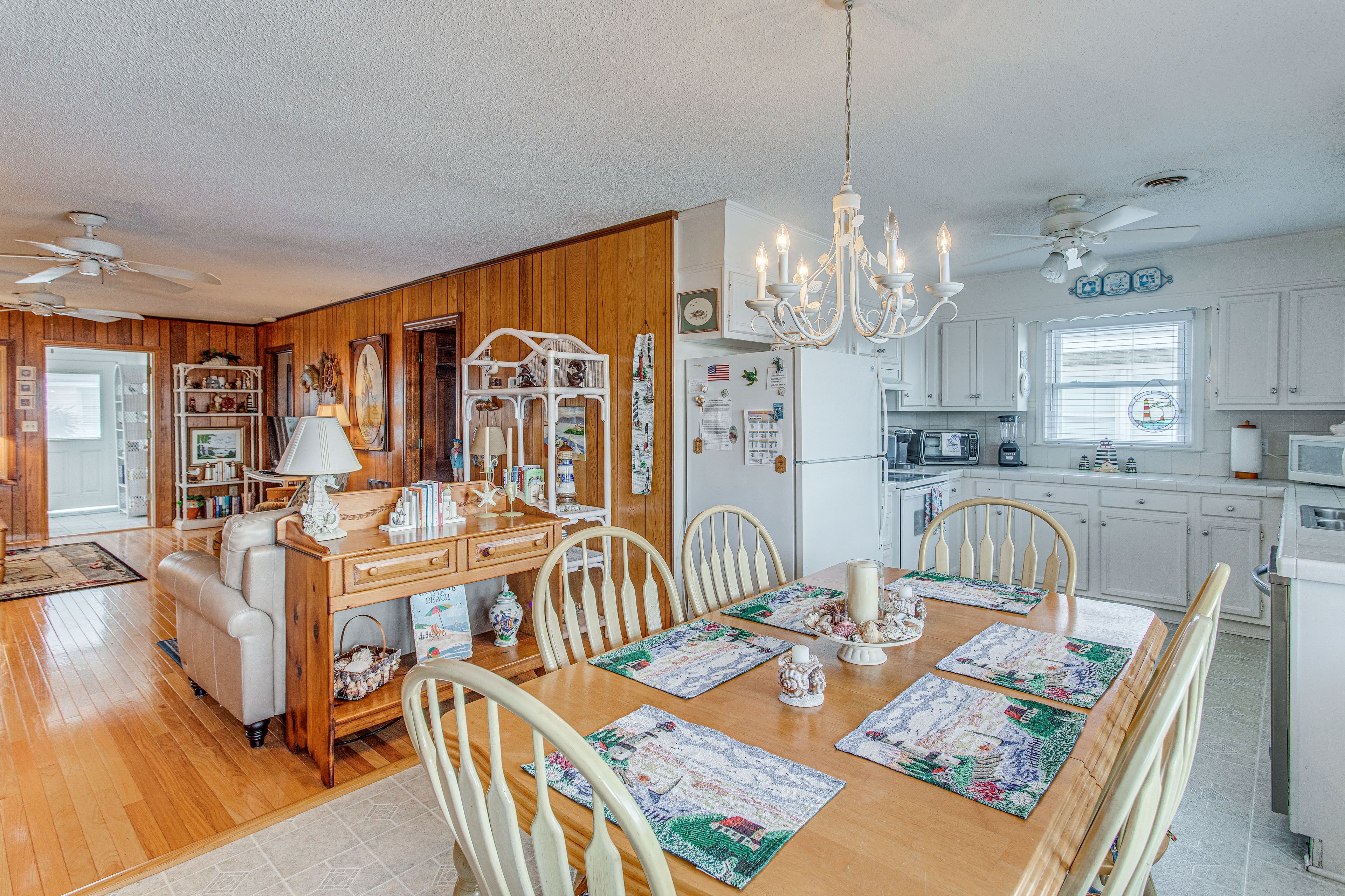 Kitchen & Dining Area | Dishware & Flatware