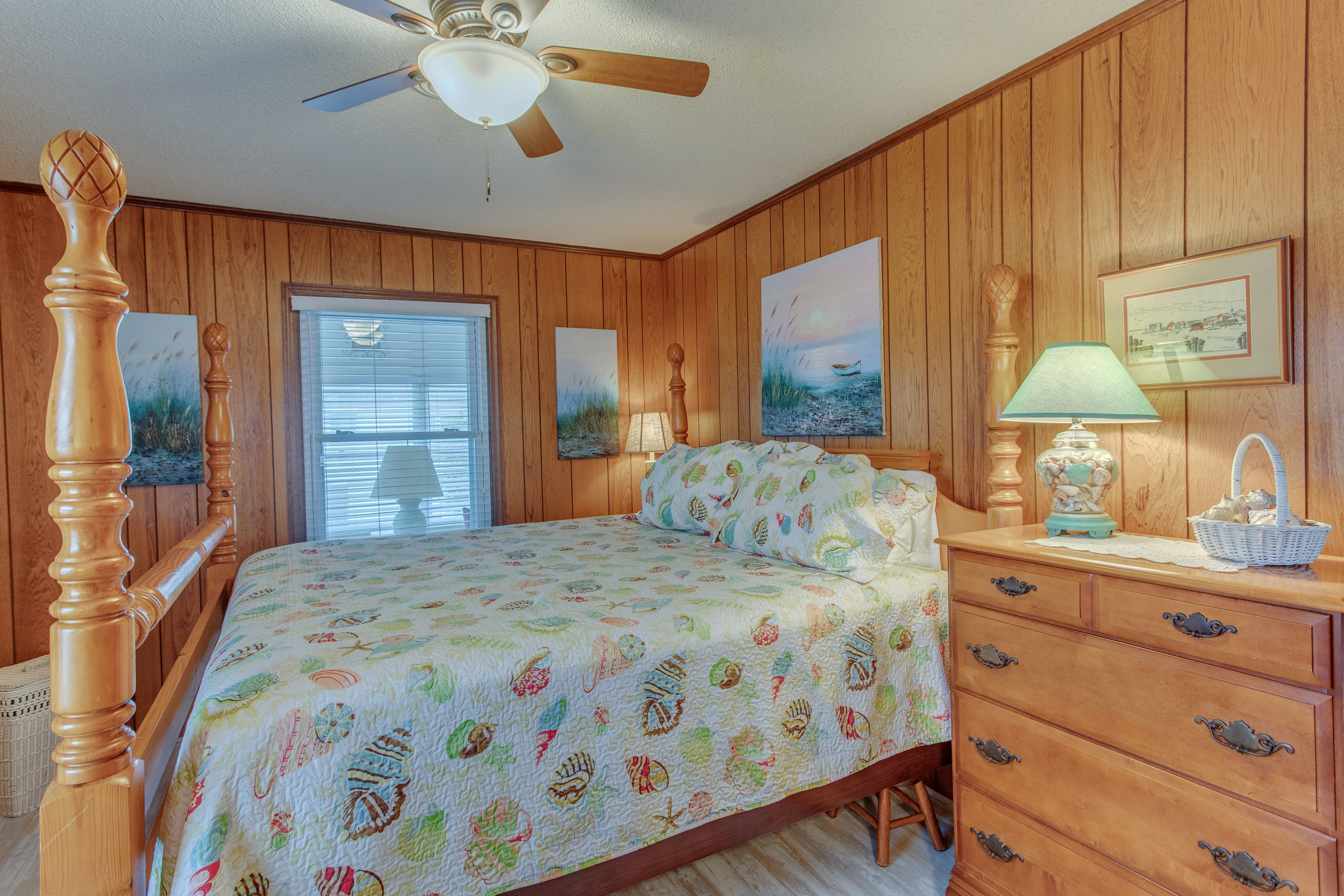 Bedroom 1 | King Bed | En-Suite Bathroom