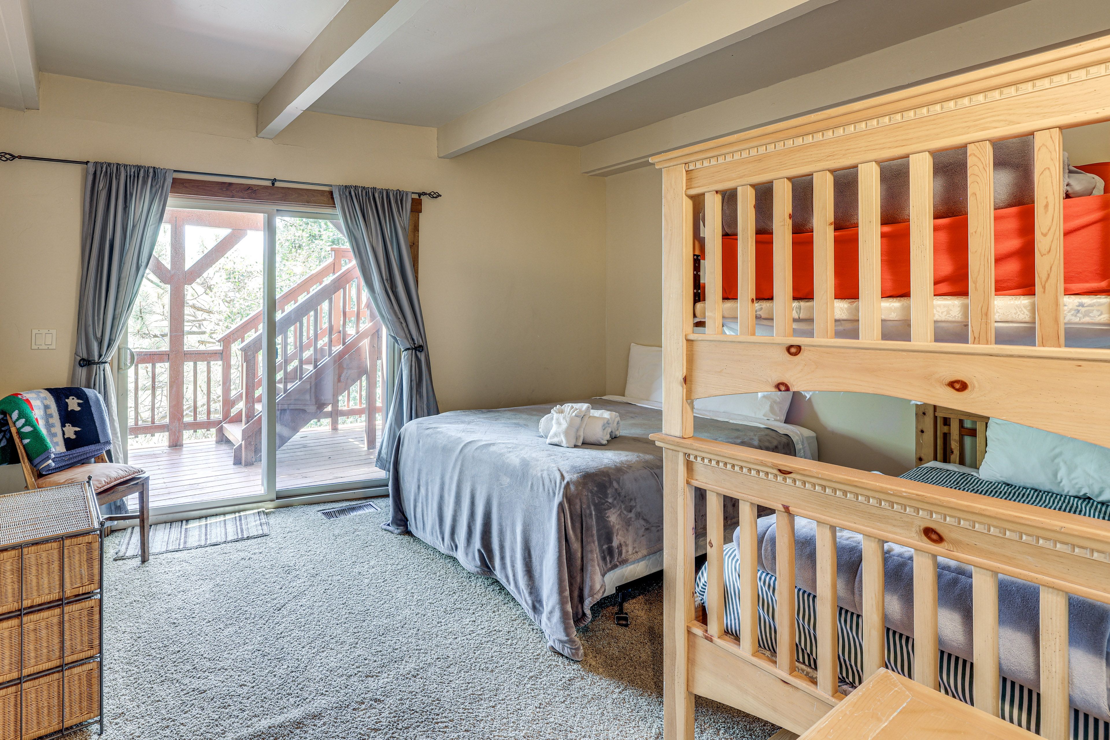 Bedroom 3 | Queen Bed | Twin Bunk Bed