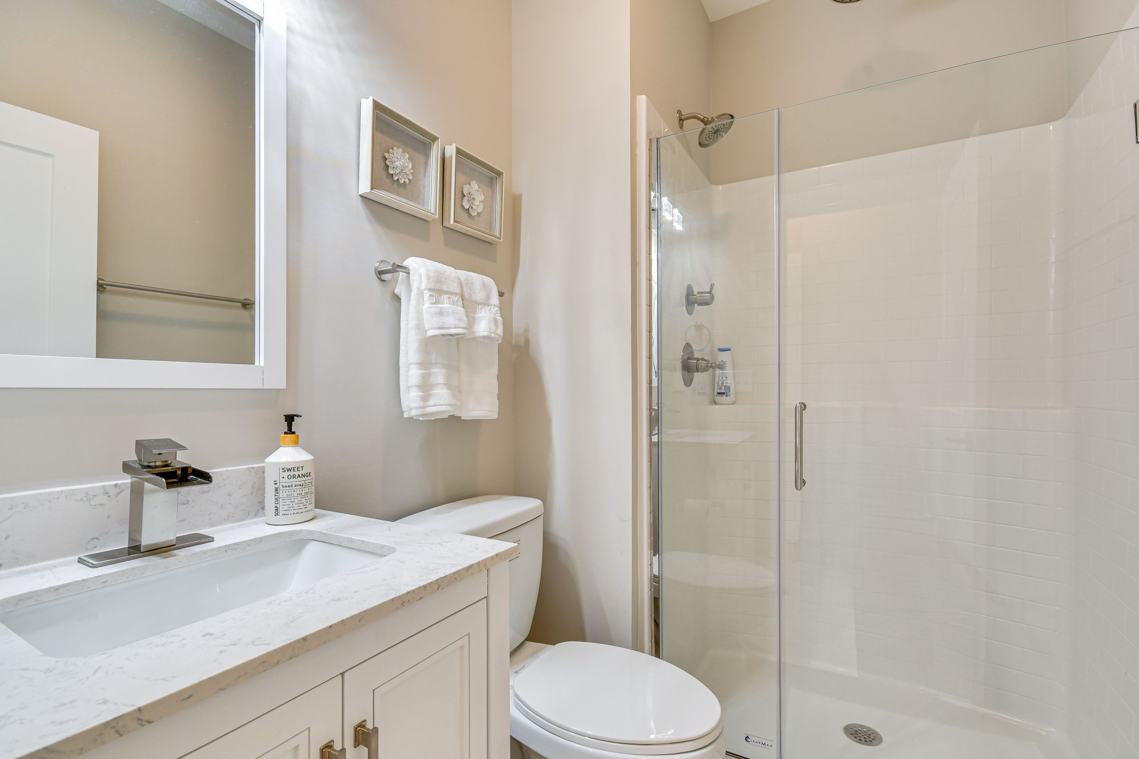 Full Bathroom