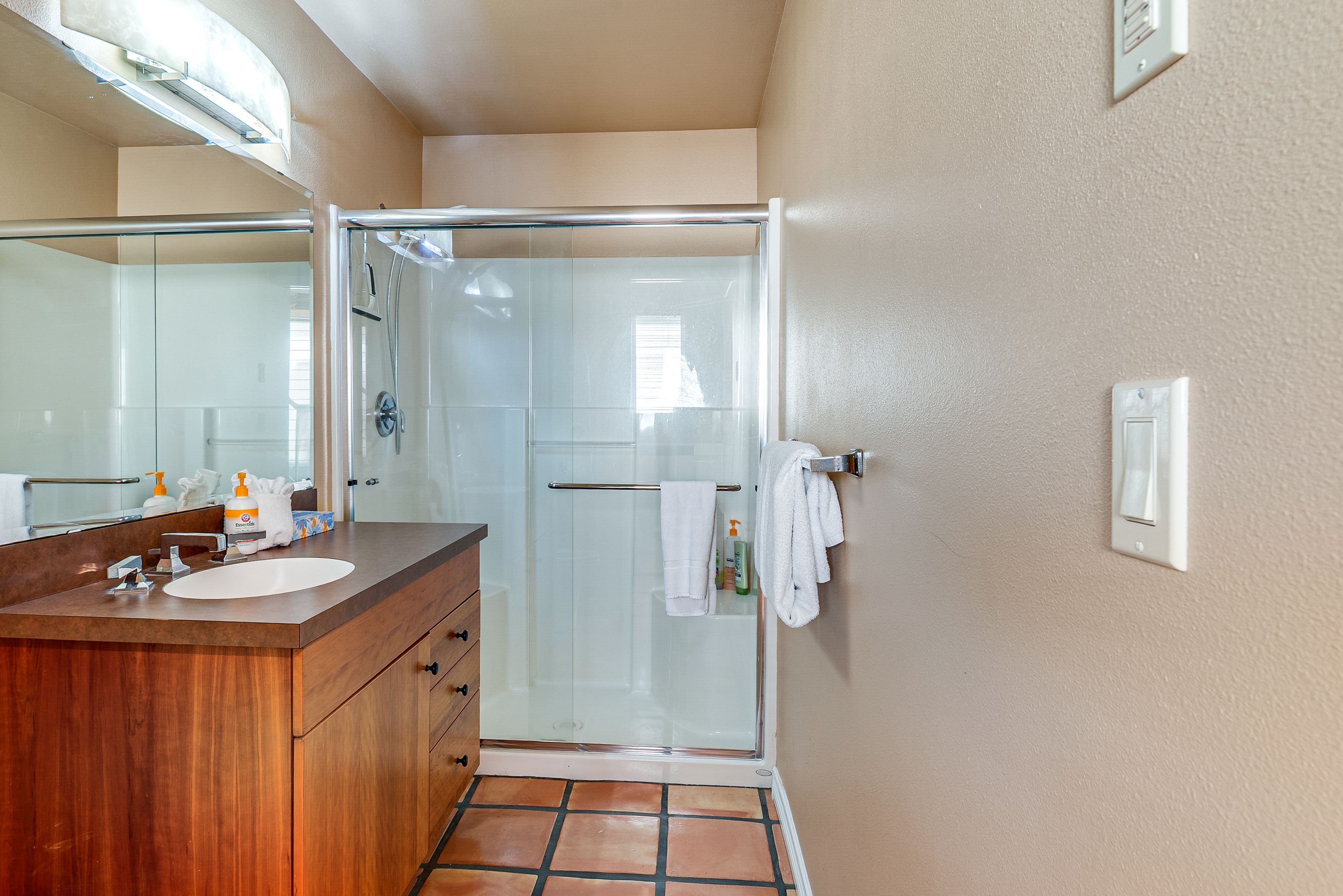 Bathroom | 1st Floor