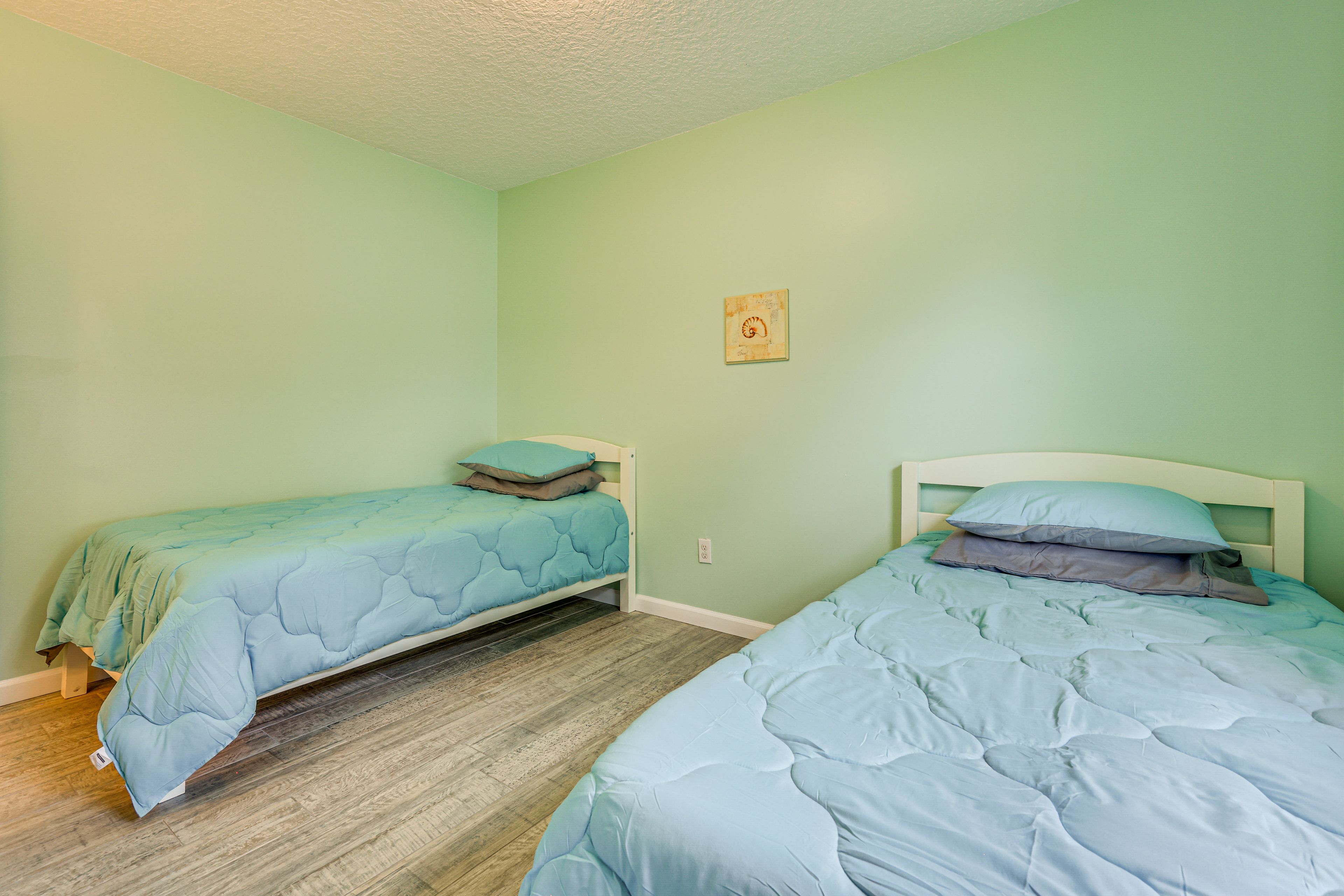 Bedroom 4 | 2 Twin Beds
