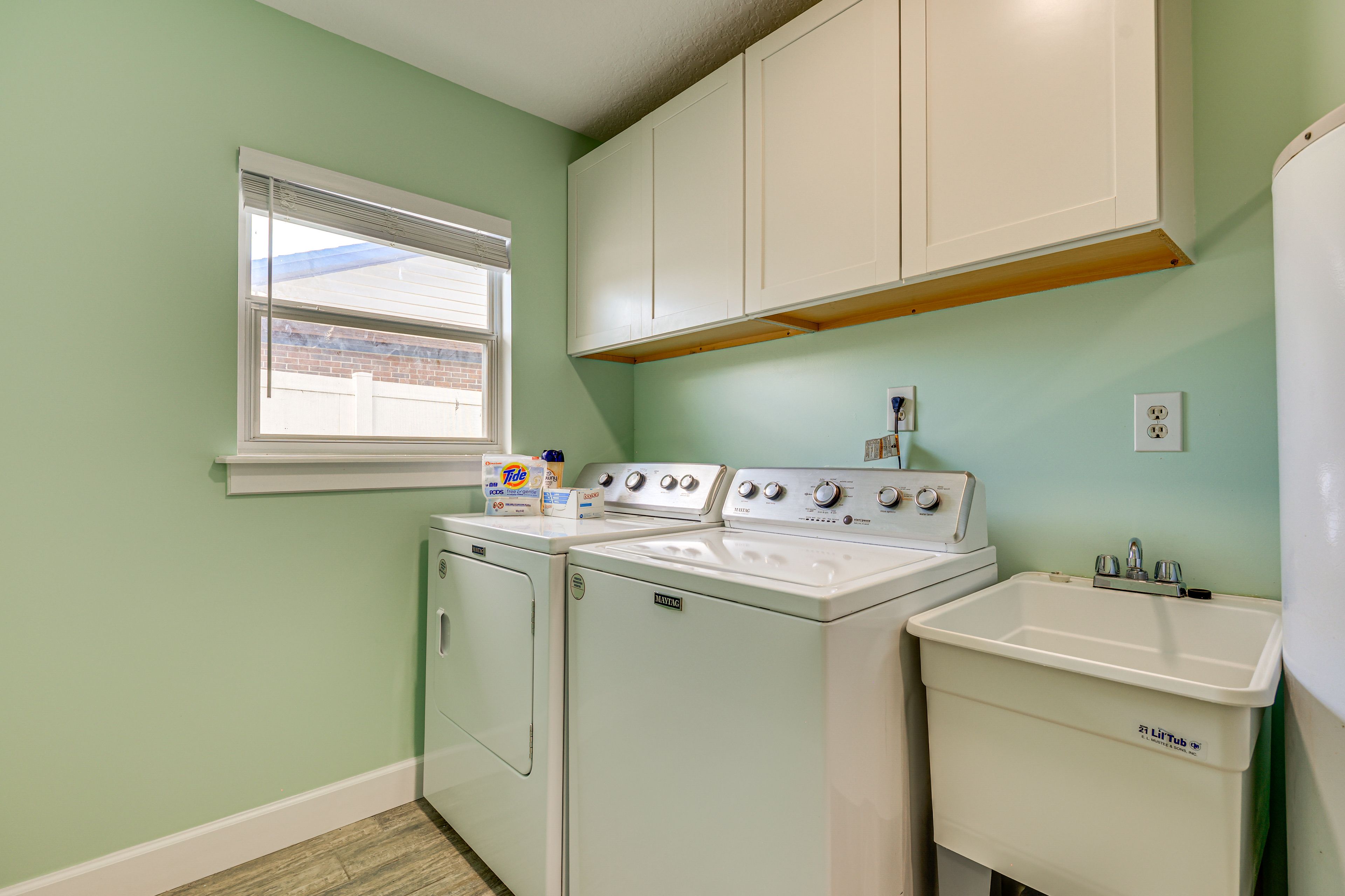 Washer & Dryer