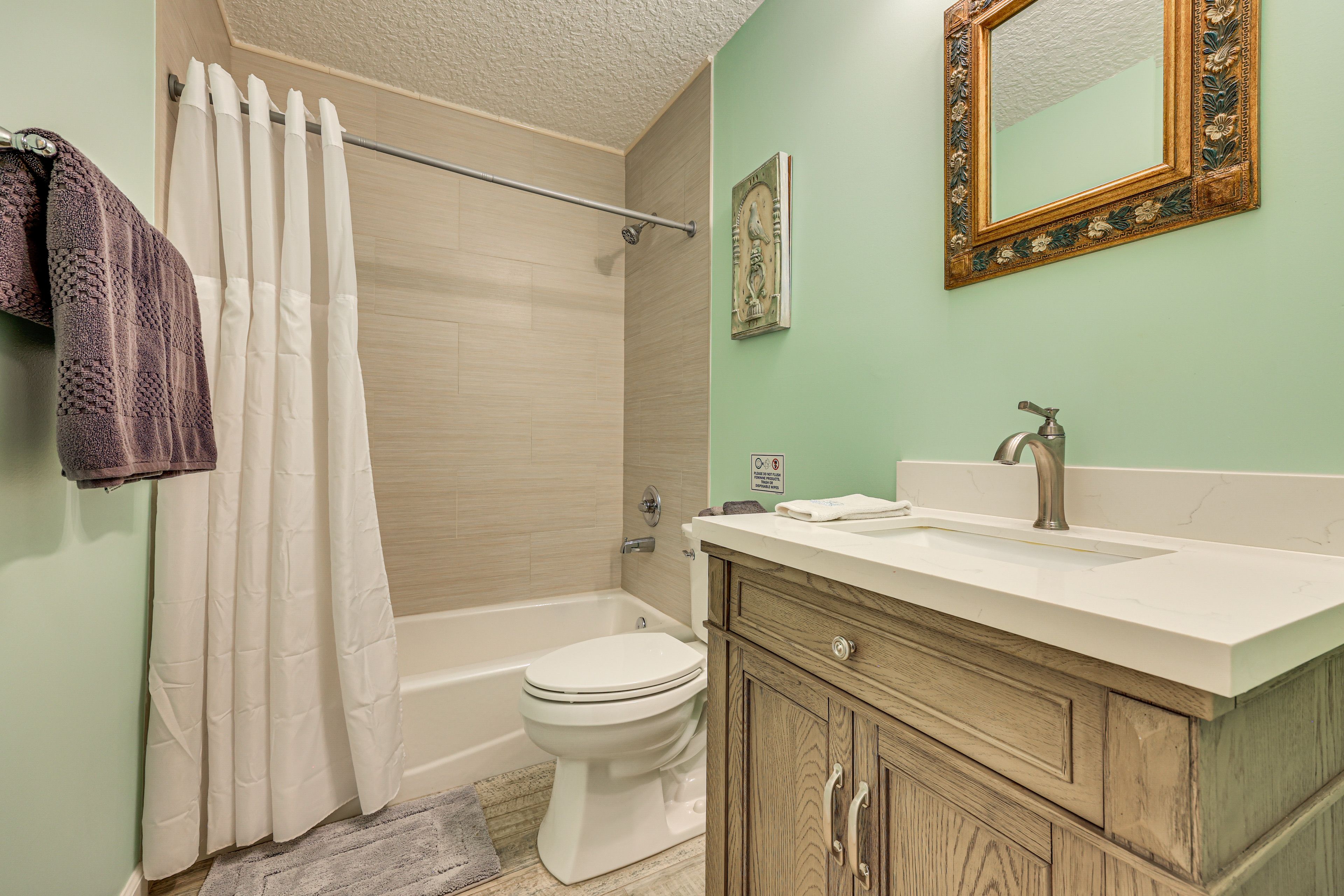Full Bathroom