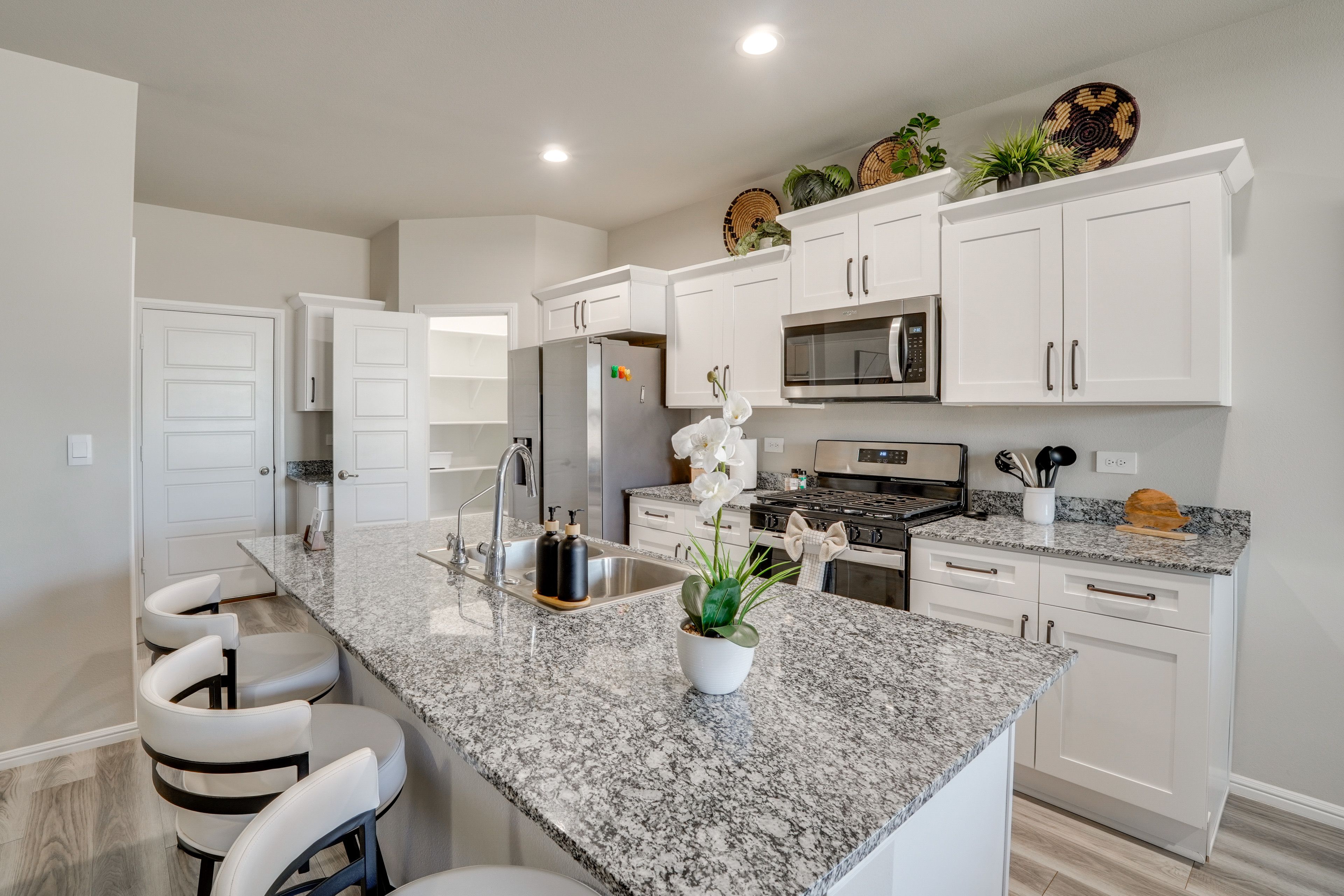 Kitchen | Dishwasher | Keurig Coffee Maker