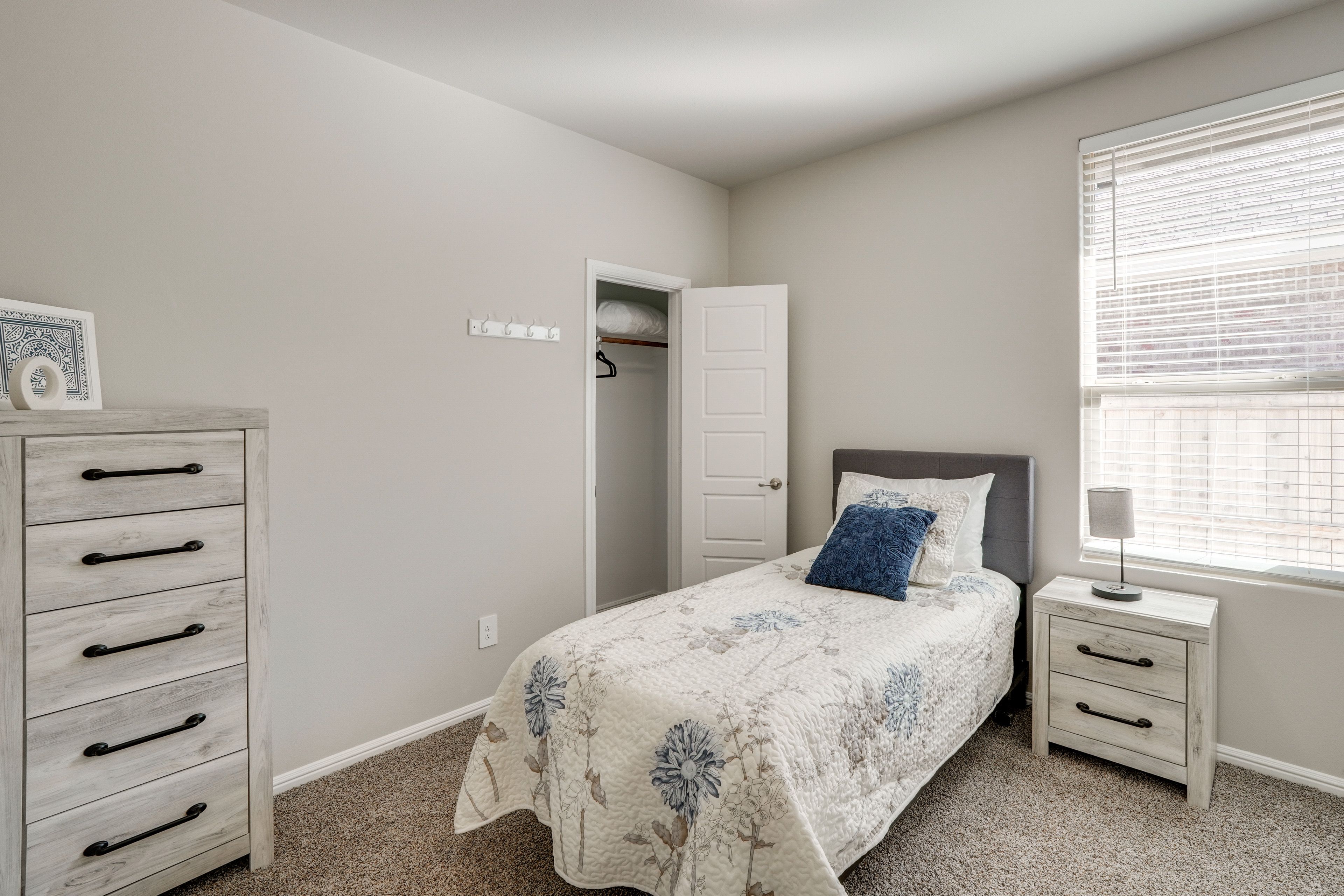 Bedroom 4 | Twin Bed