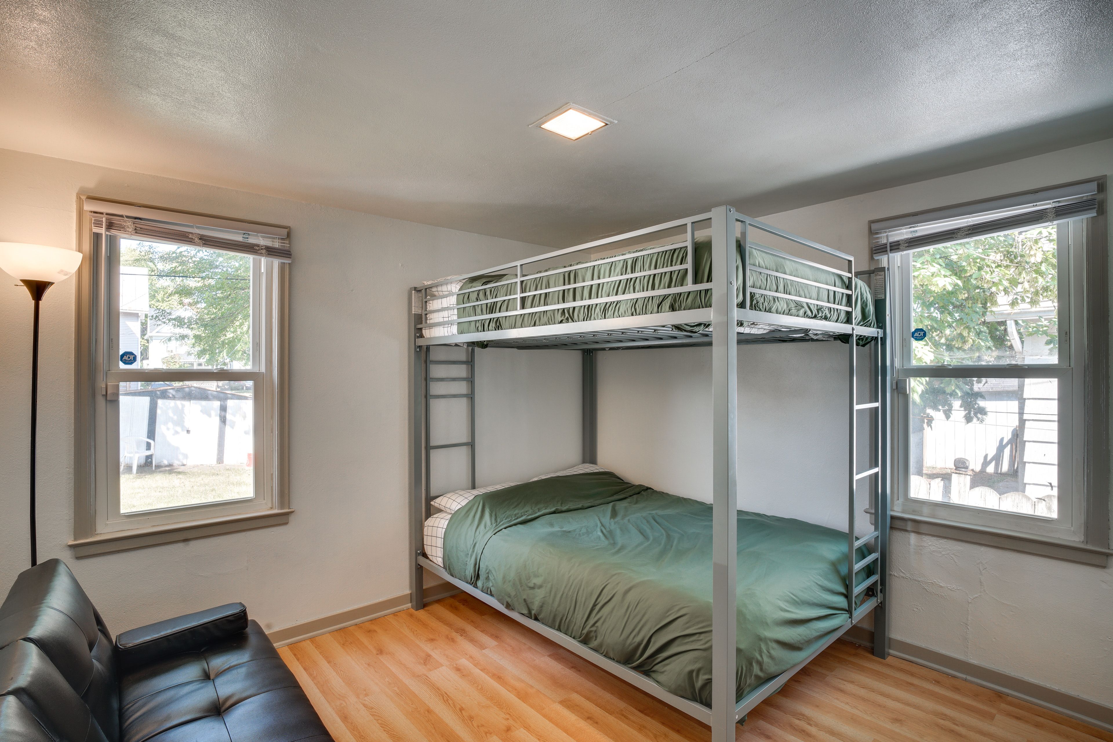 Bedroom 2 | Full Bunk Bed | Full Futon