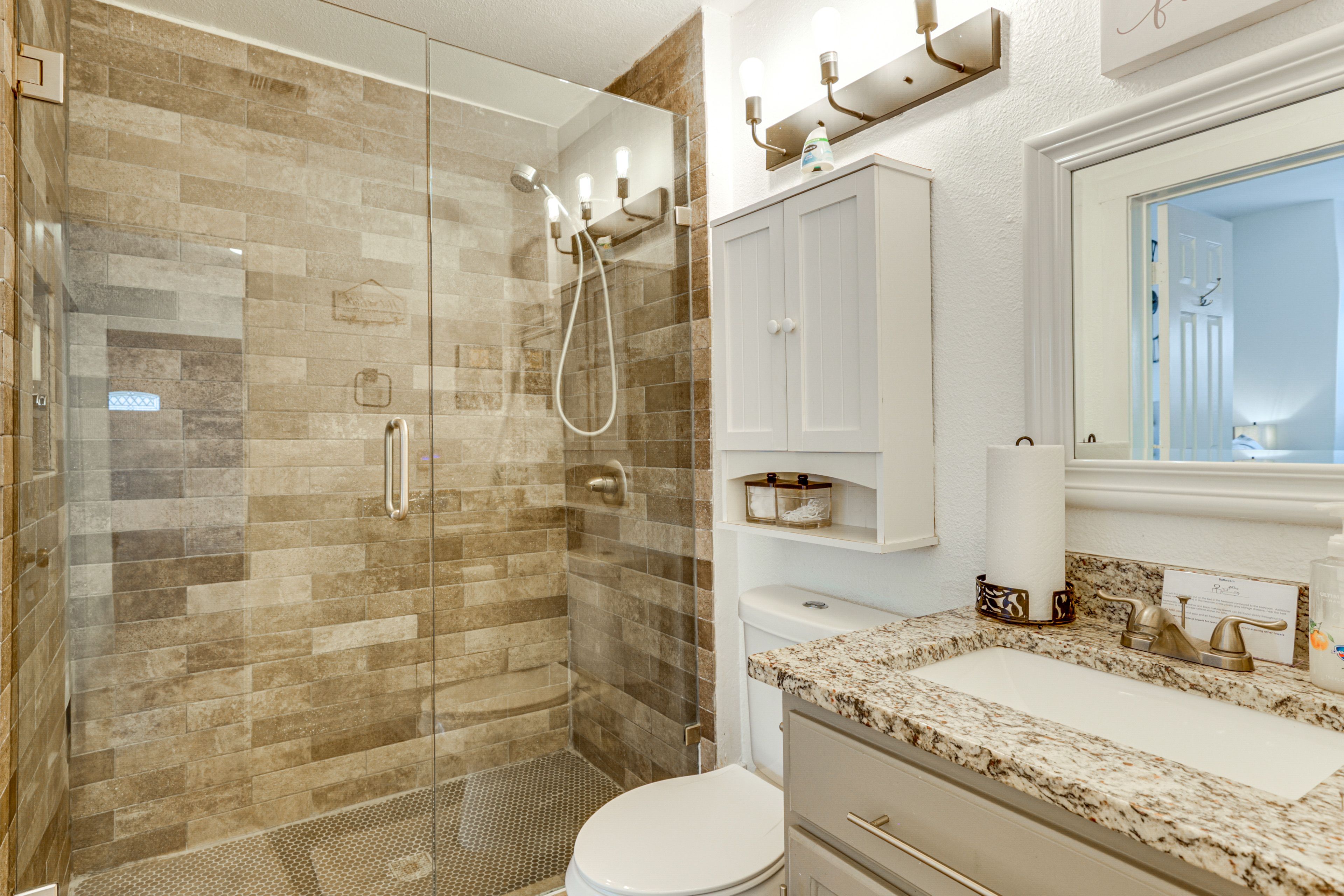 En-Suite Bathroom | Towels Provided | Hair Dryer
