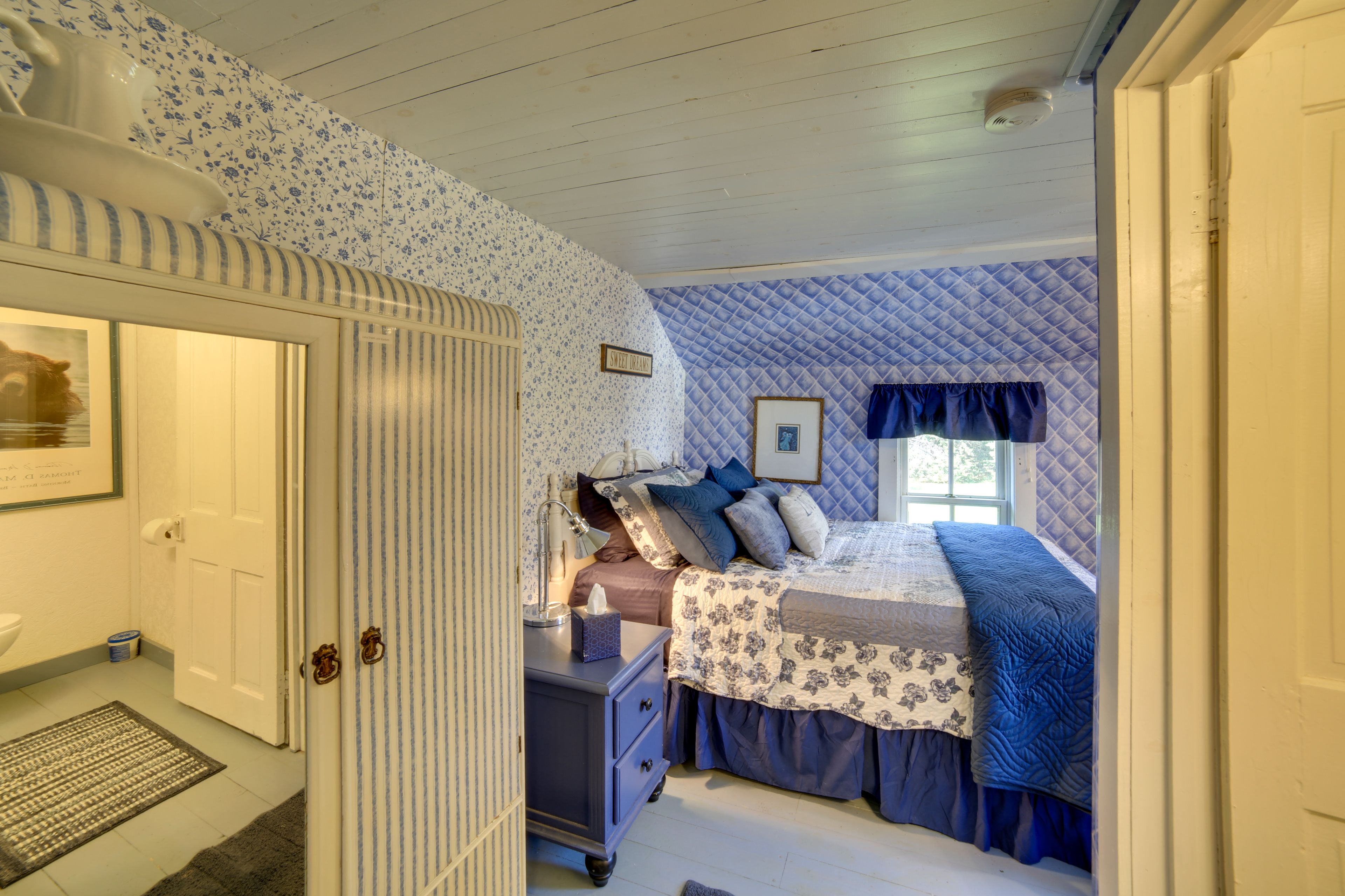 Bedroom 3 | King Bed | 2nd Floor