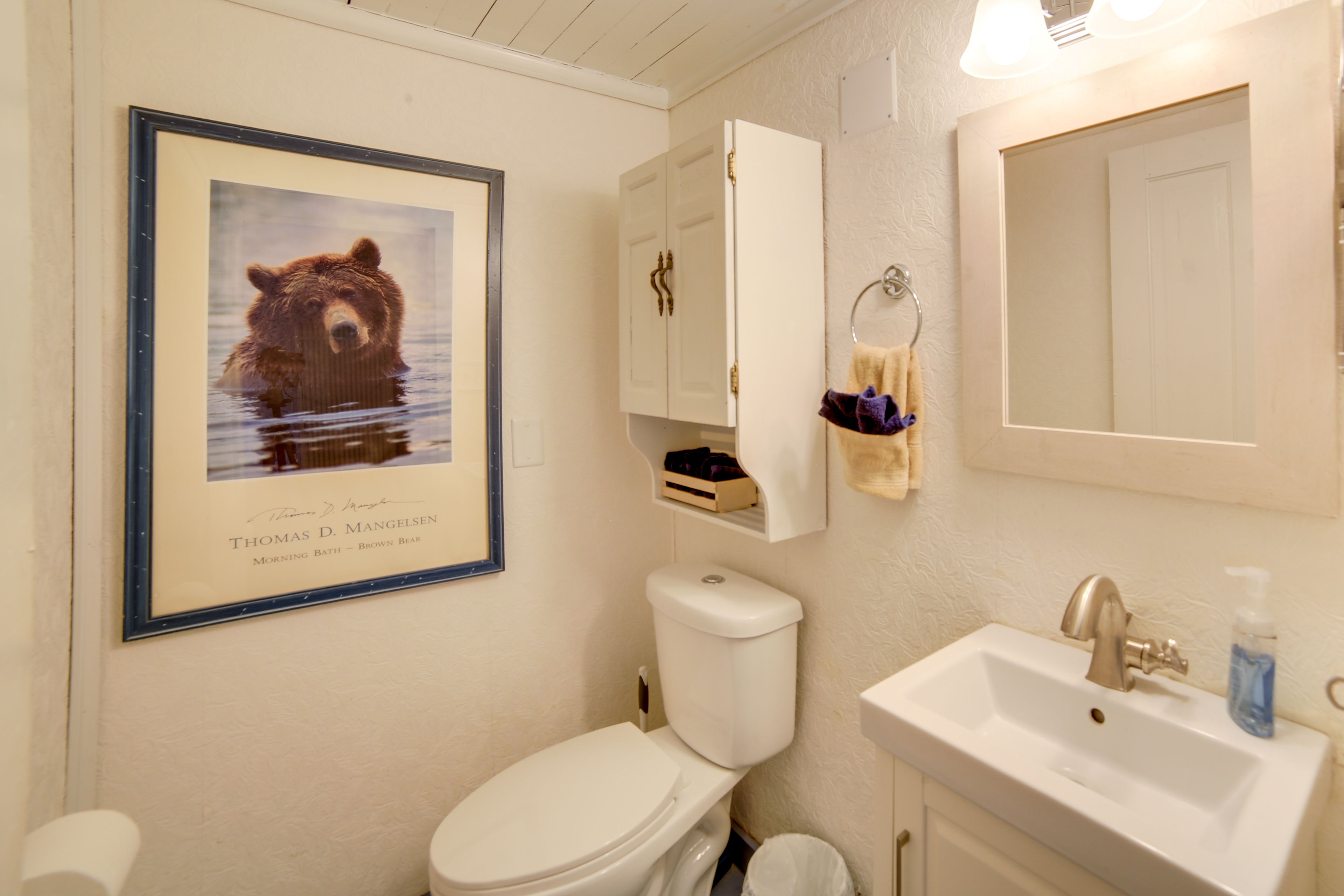 Half Bath | 2nd Floor