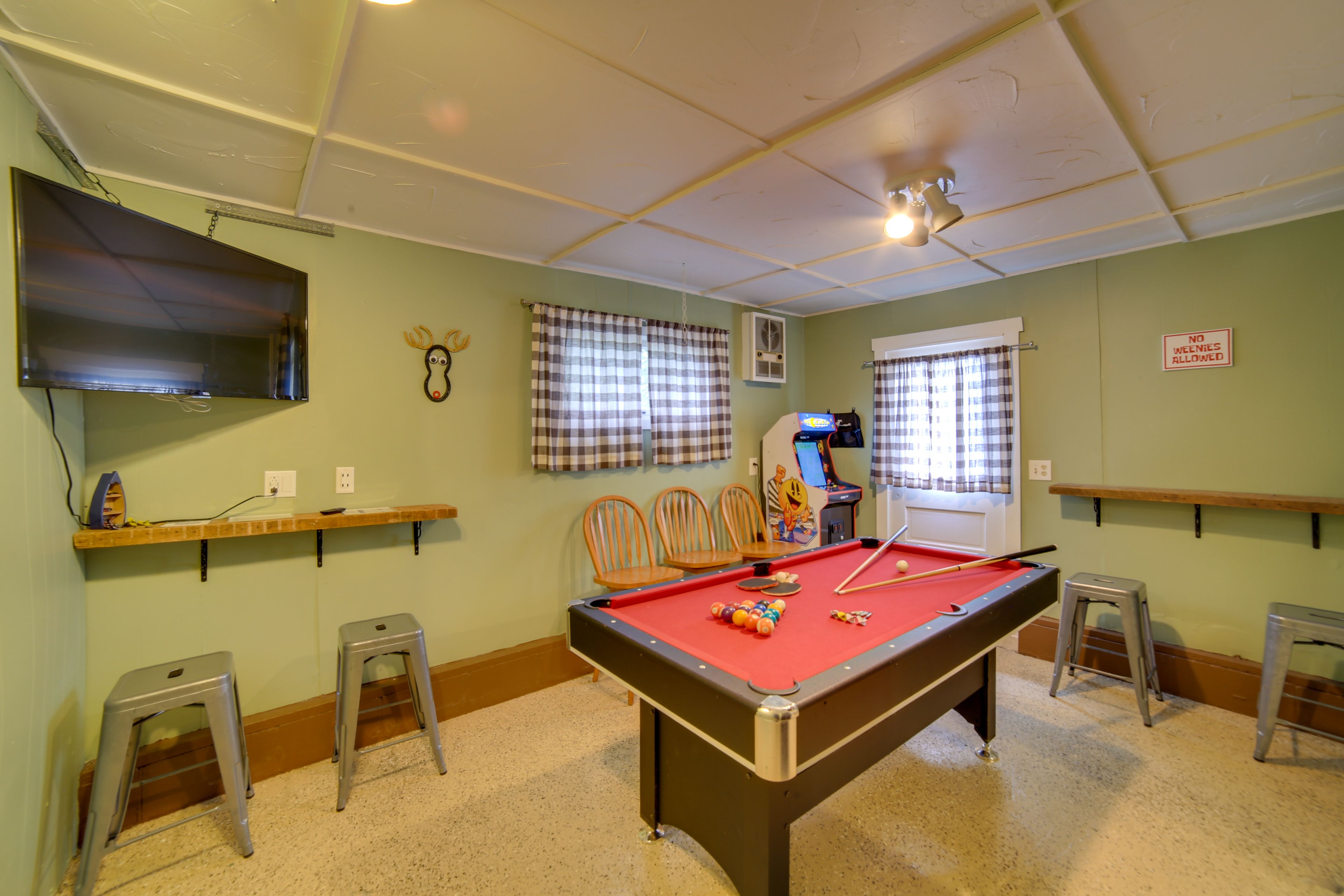 Game Room | Pool Table | Arcade Game | 1st Floor