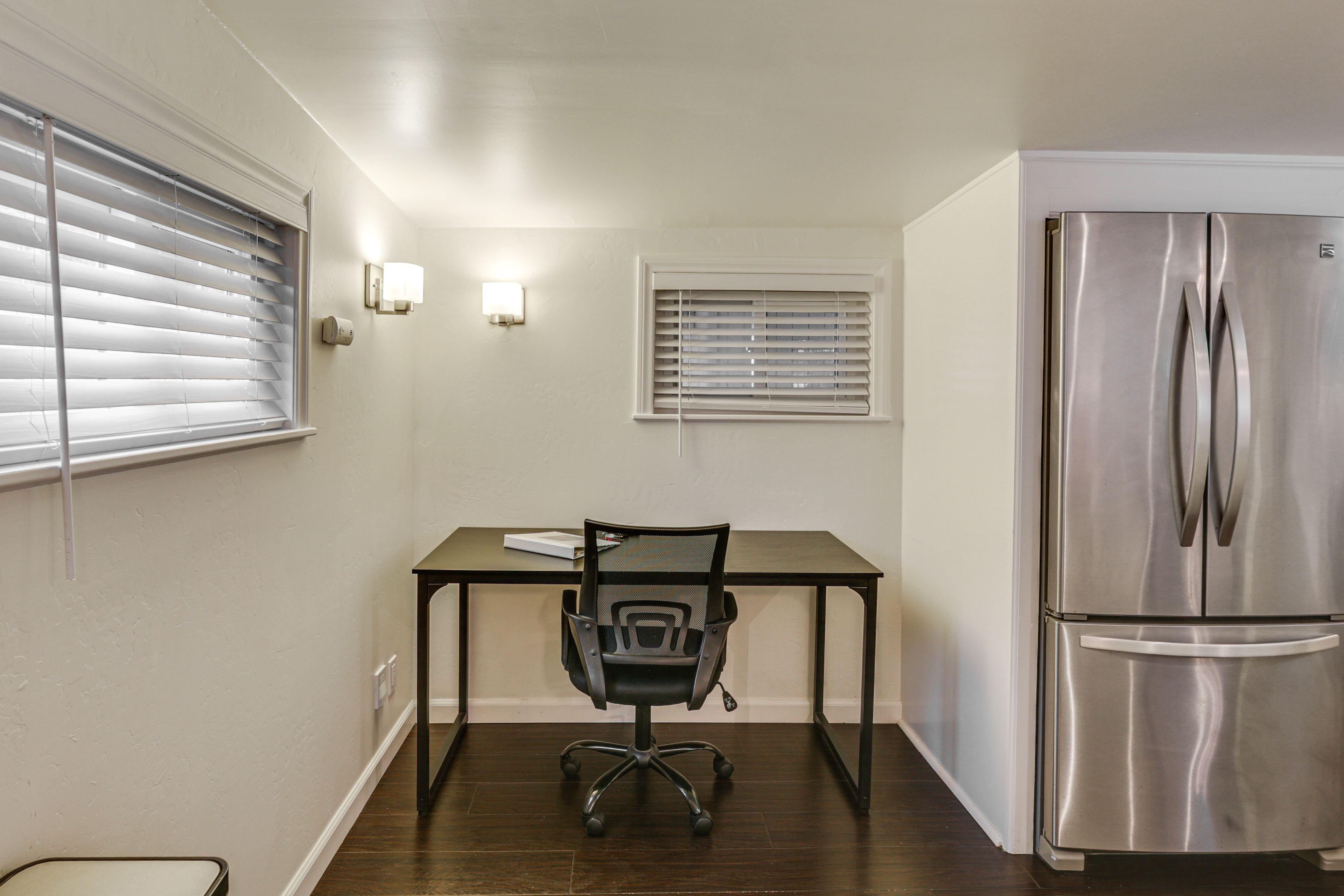 Desk Area | 1st Floor