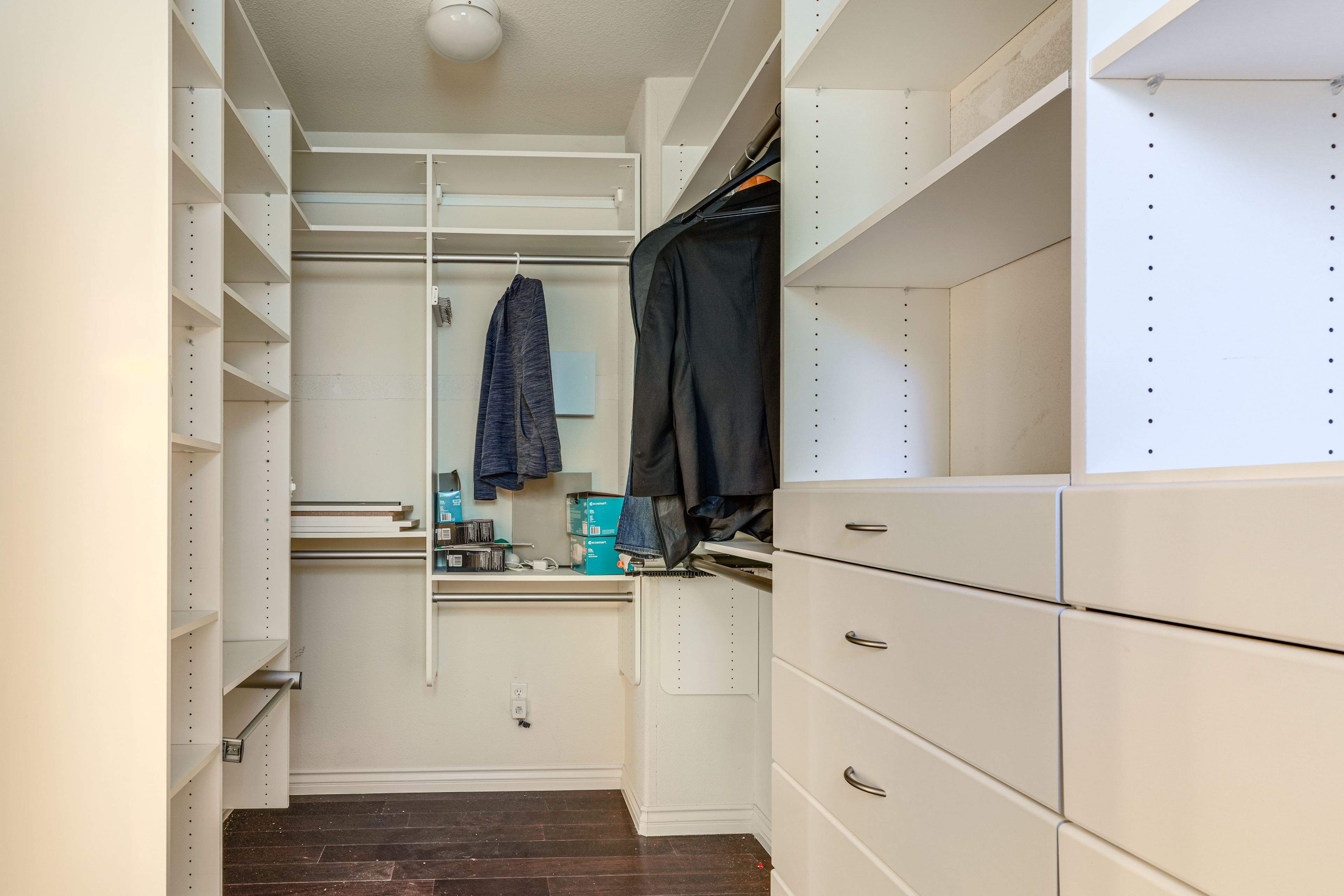 Walk-In Closet | 2nd Floor