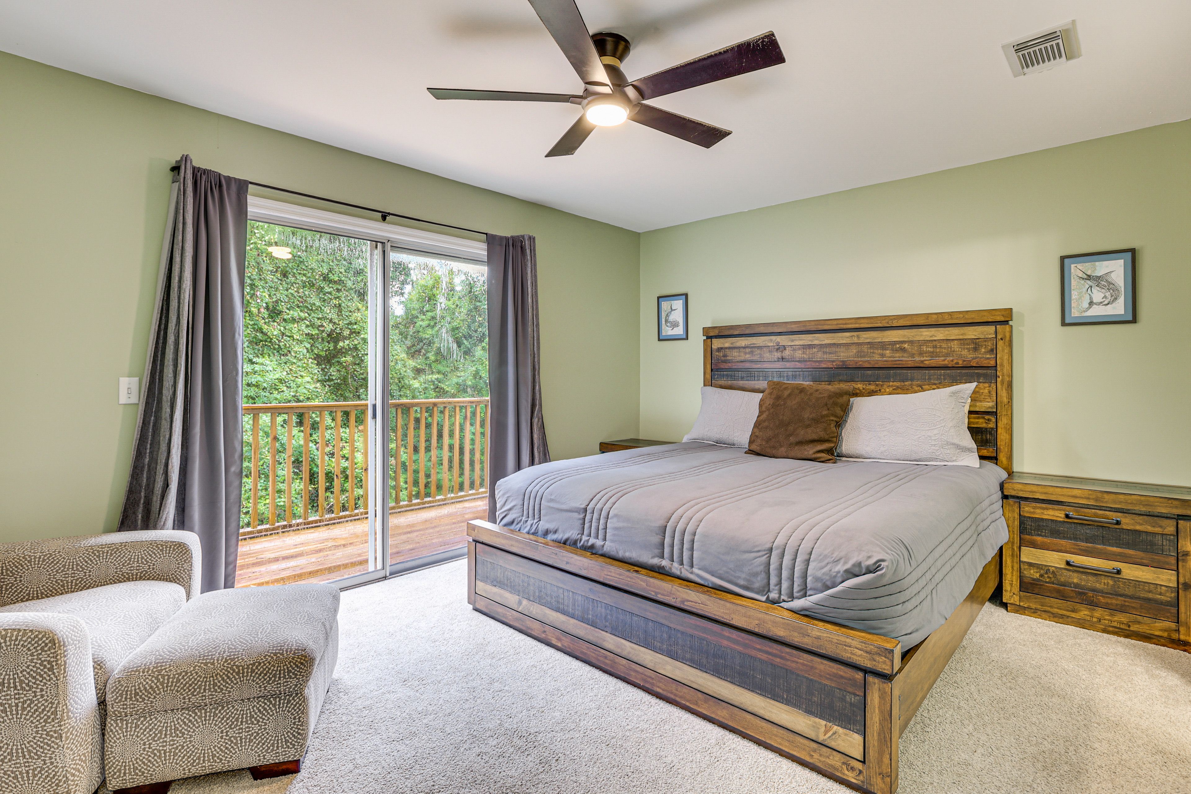 Bedroom 1 | King Bed | En-Suite Bathroom